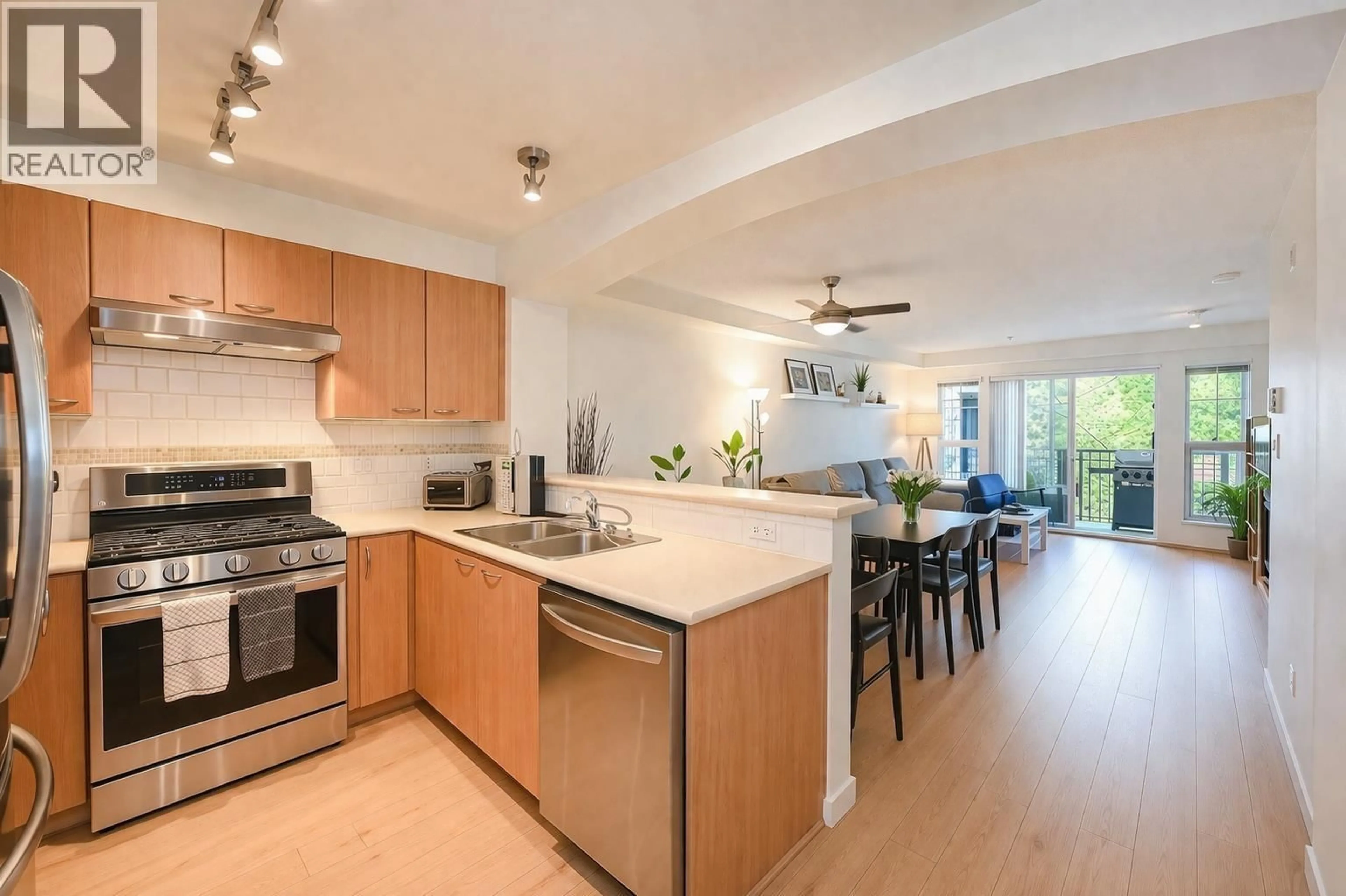 Open concept kitchen, unknown for 208 - 2958 SILVER SPRINGS BOULEVARD, Coquitlam British Columbia V3E3R9