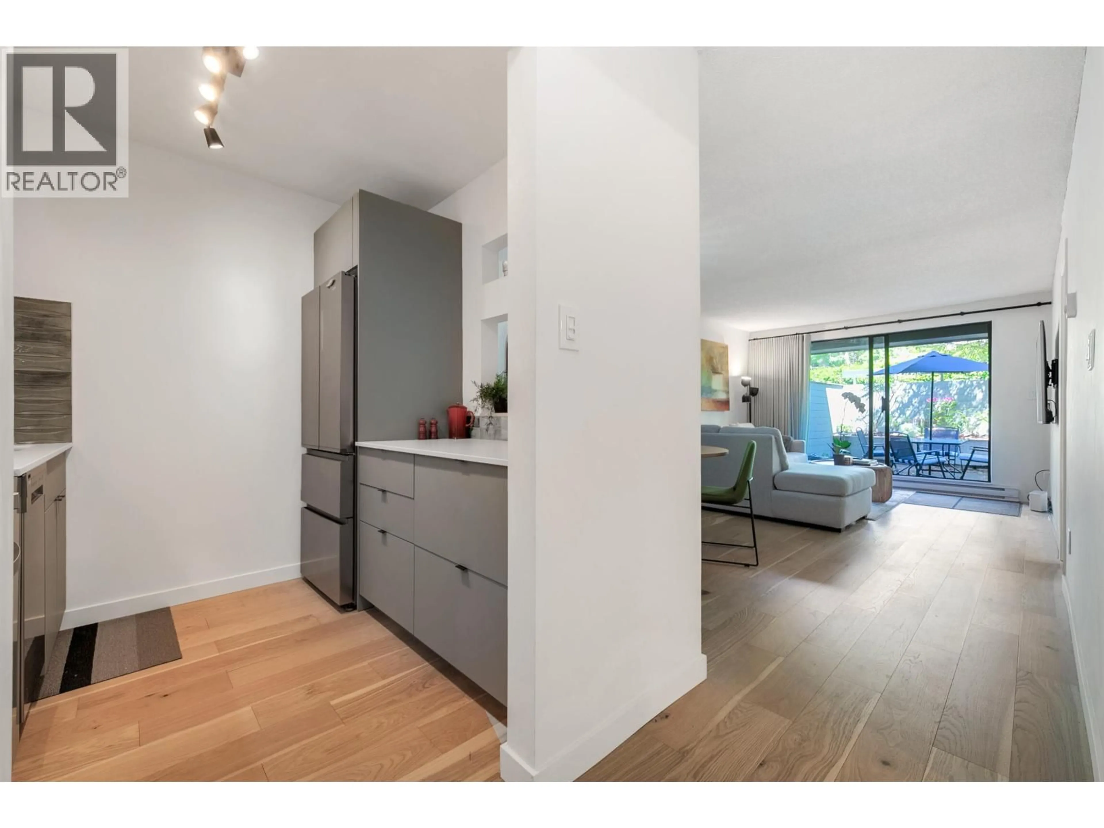 Open concept kitchen, unknown for 208 - 2119 BELLEVUE AVENUE, West Vancouver British Columbia V7V1C2