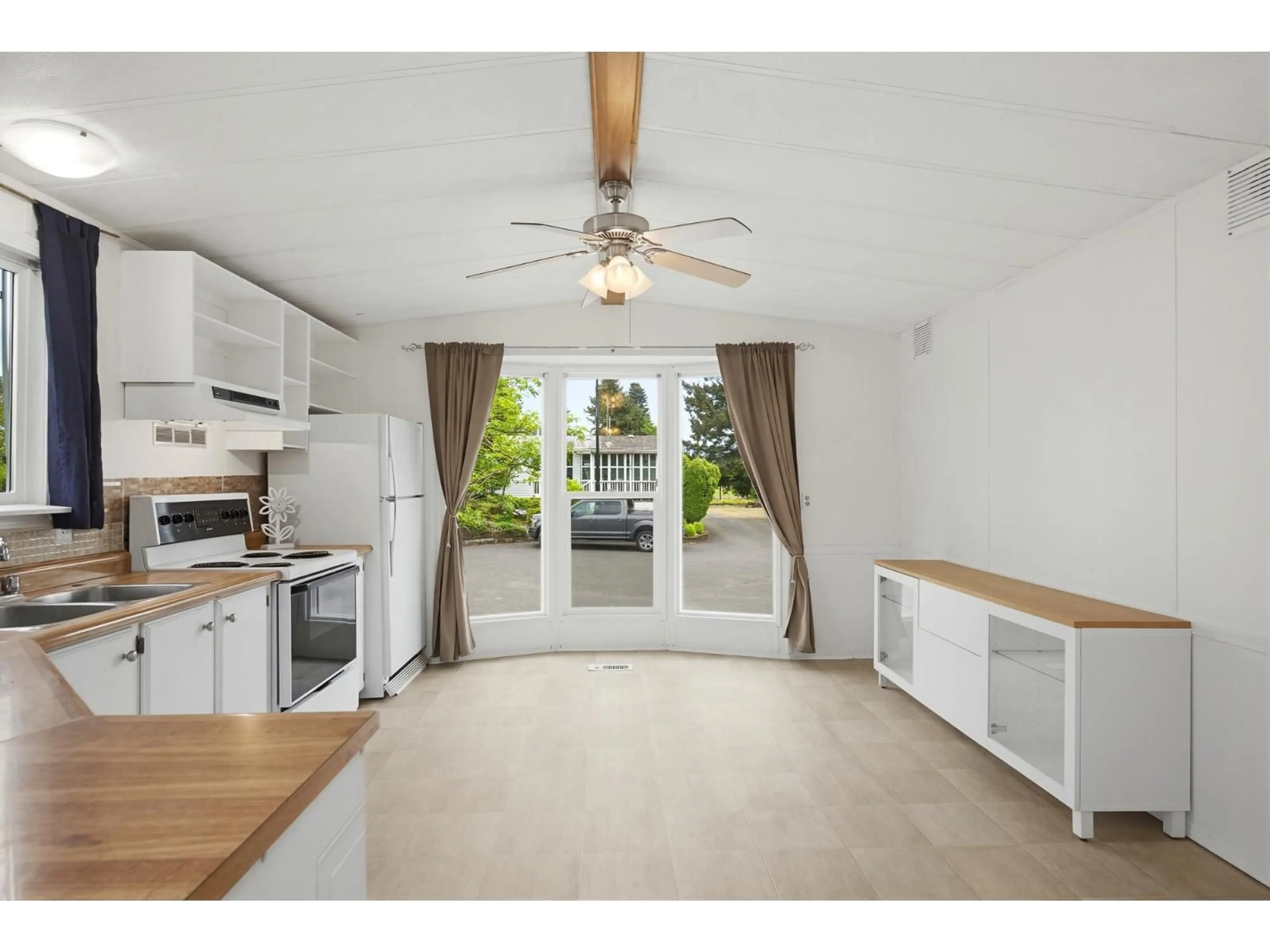 Unknown for 129 - 27111 0 AVENUE, Langley British Columbia V4W2T3