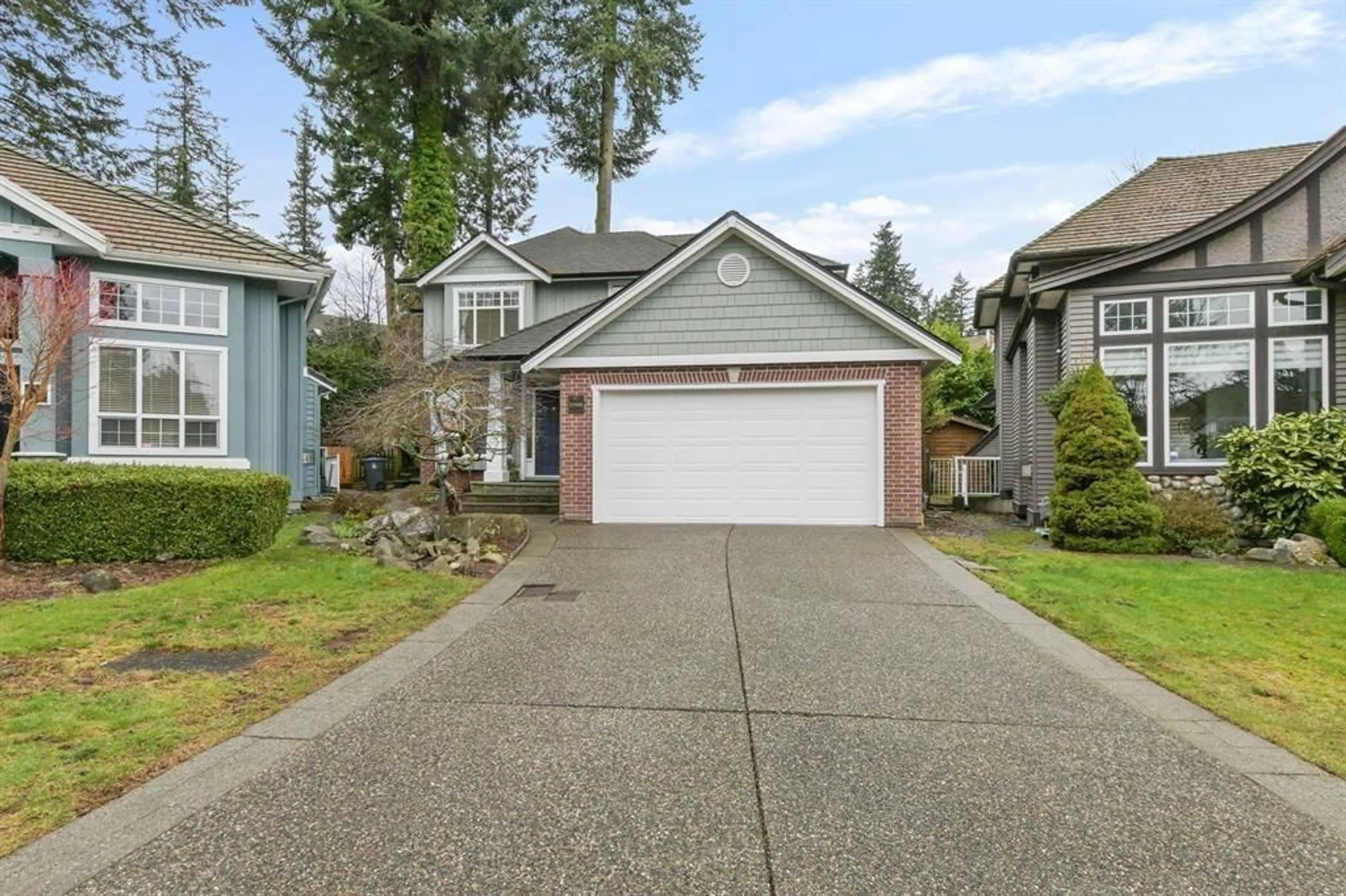 Home with vinyl exterior material, street for 15560 36B AVENUE, Surrey British Columbia V3Z0H1