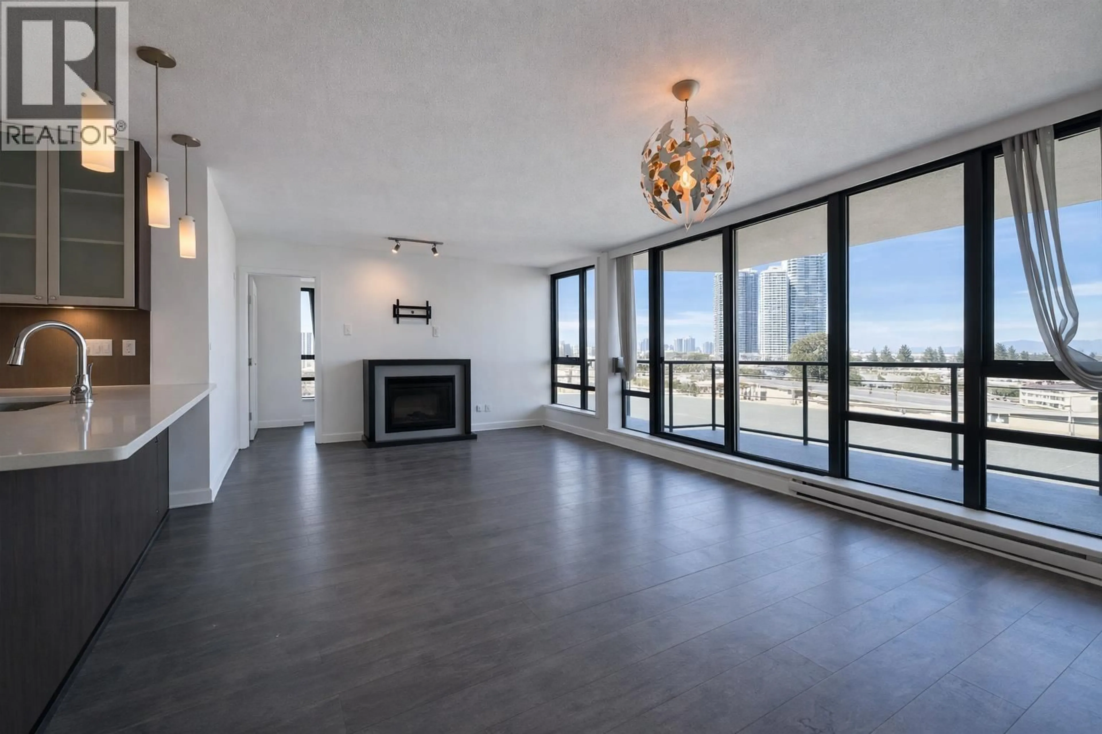 Unknown for 908 - 7325 ARCOLA STREET, Burnaby British Columbia V5E0A8