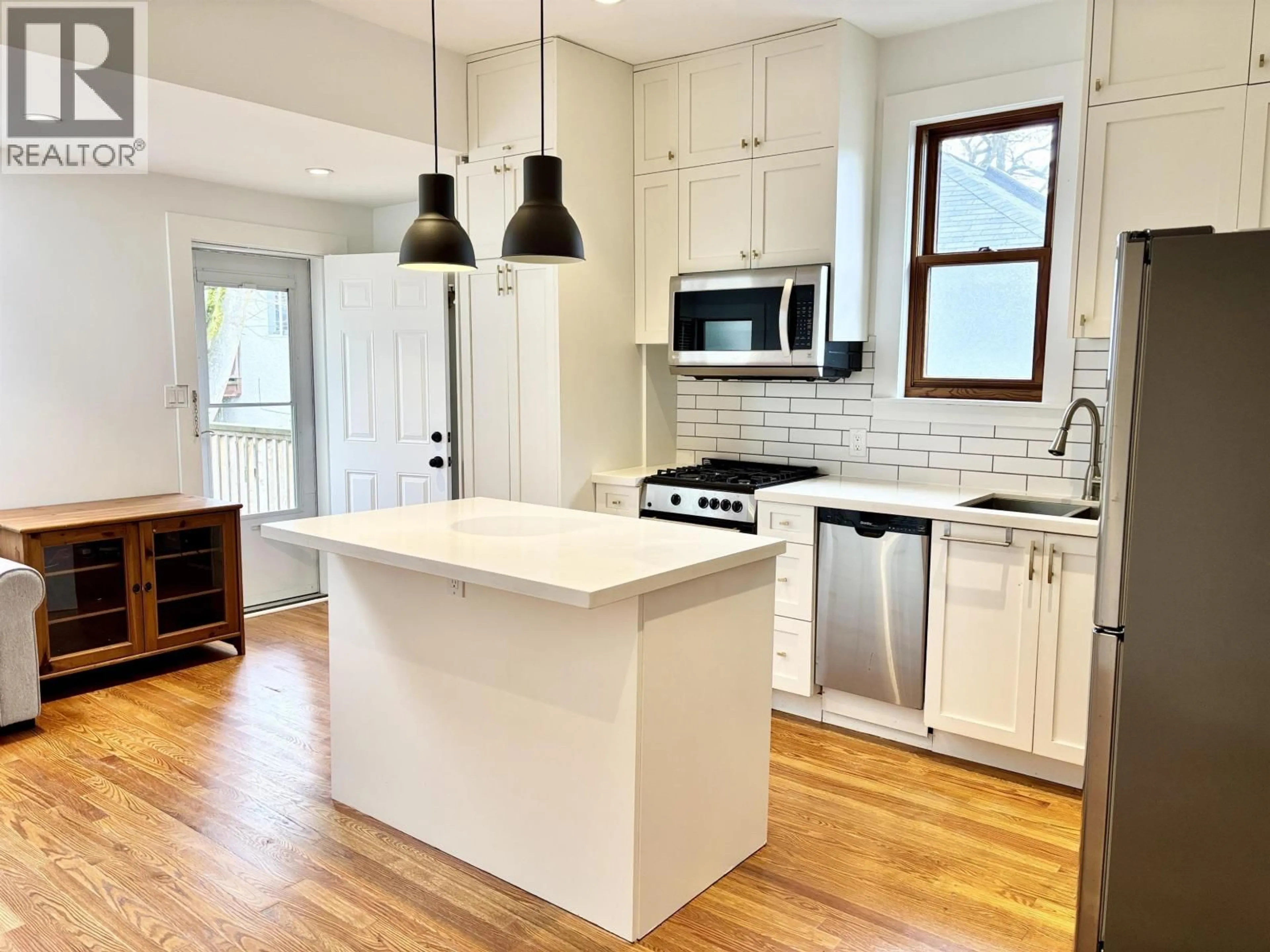 Open concept kitchen, unknown for 277 22ND AVENUE, Vancouver British Columbia V5V1T8