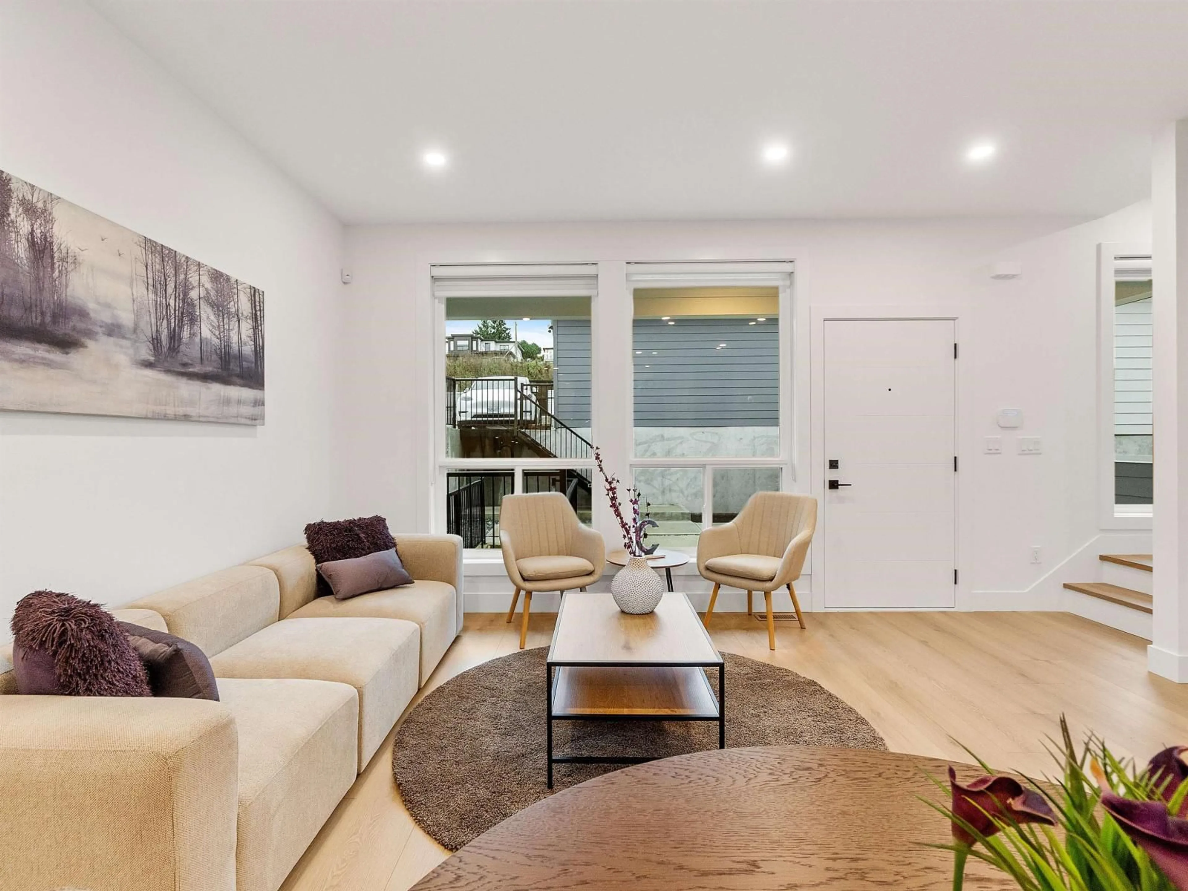 Living room with furniture, unknown for 102 - 16693 16 AVENUE, Surrey British Columbia V3S9X7