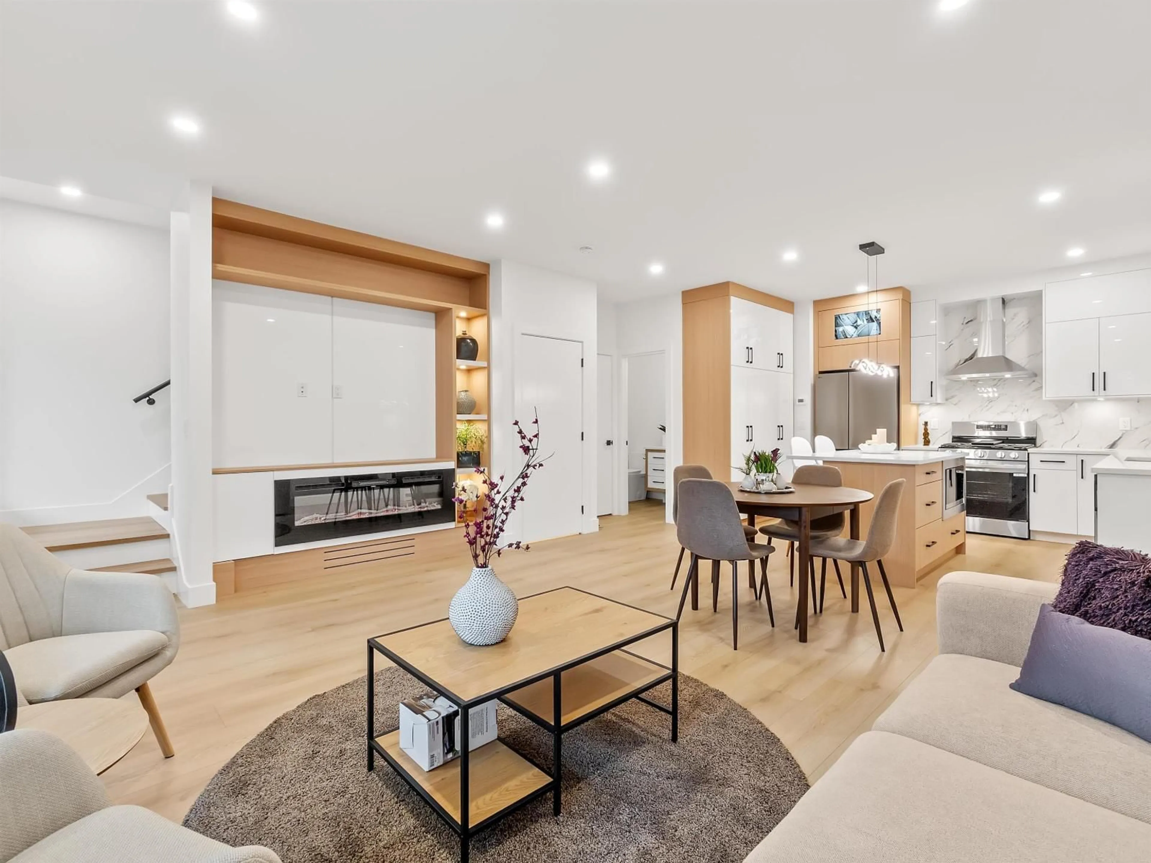 Unknown for 102 - 16693 16 AVENUE, Surrey British Columbia V3S9X7