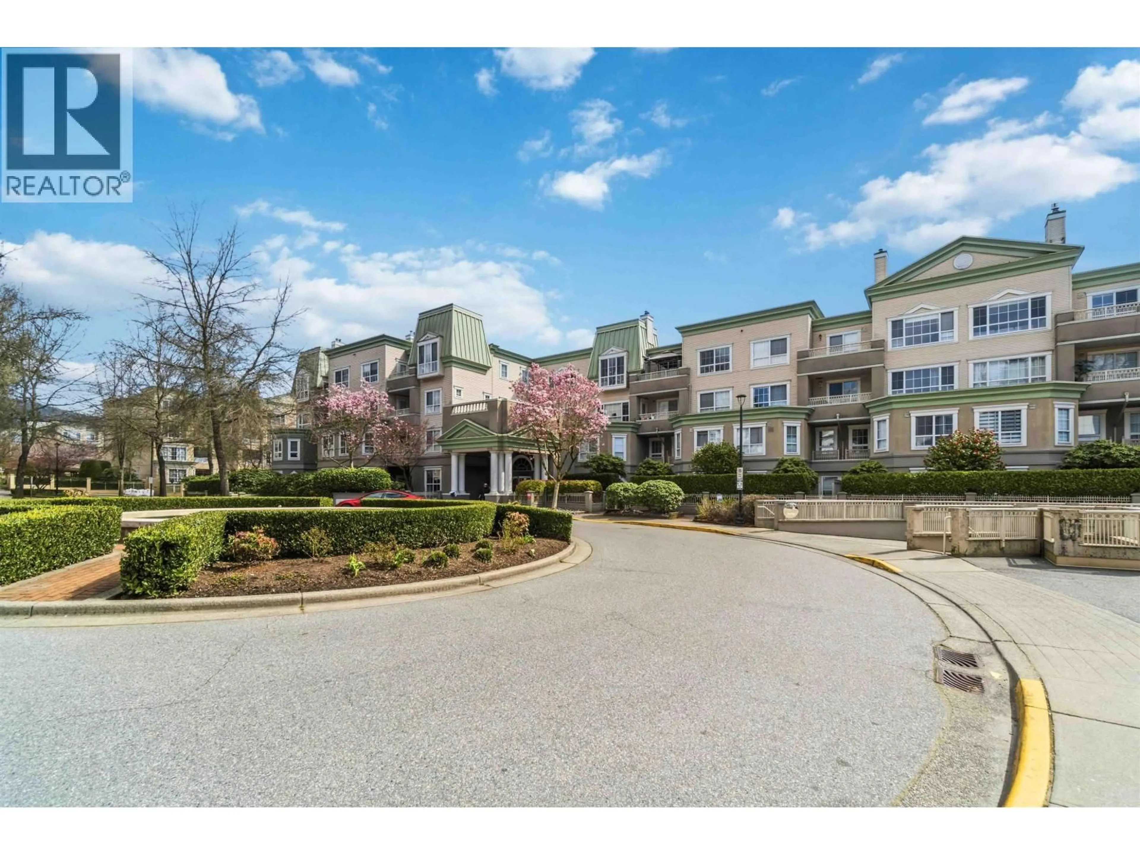 Unknown for 310 - 2970 PRINCESS CRESCENT, Coquitlam British Columbia V3B7R5