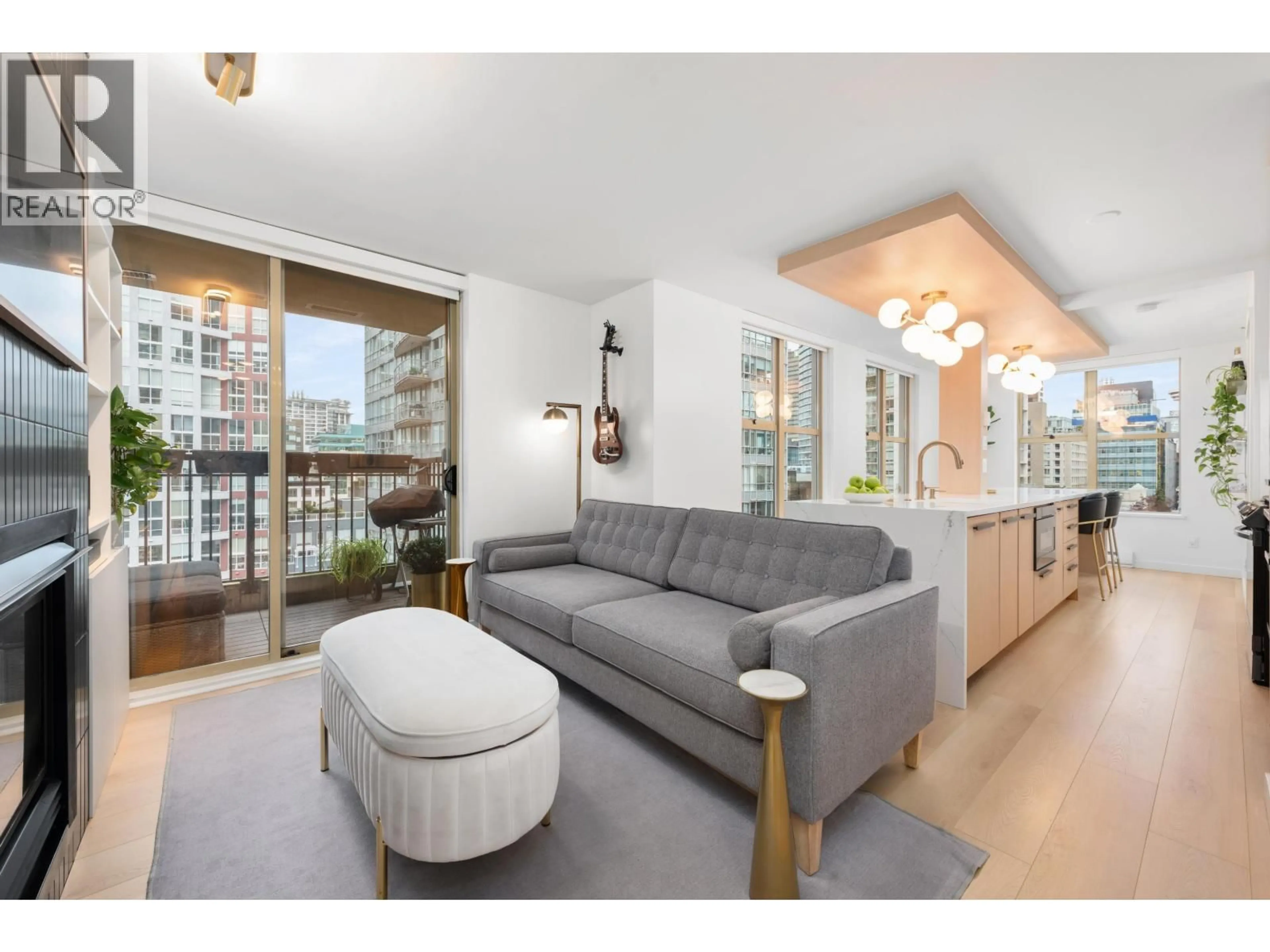 Living room with furniture, wood/laminate floor for 1203 - 969 RICHARDS STREET, Vancouver British Columbia V6B1A8