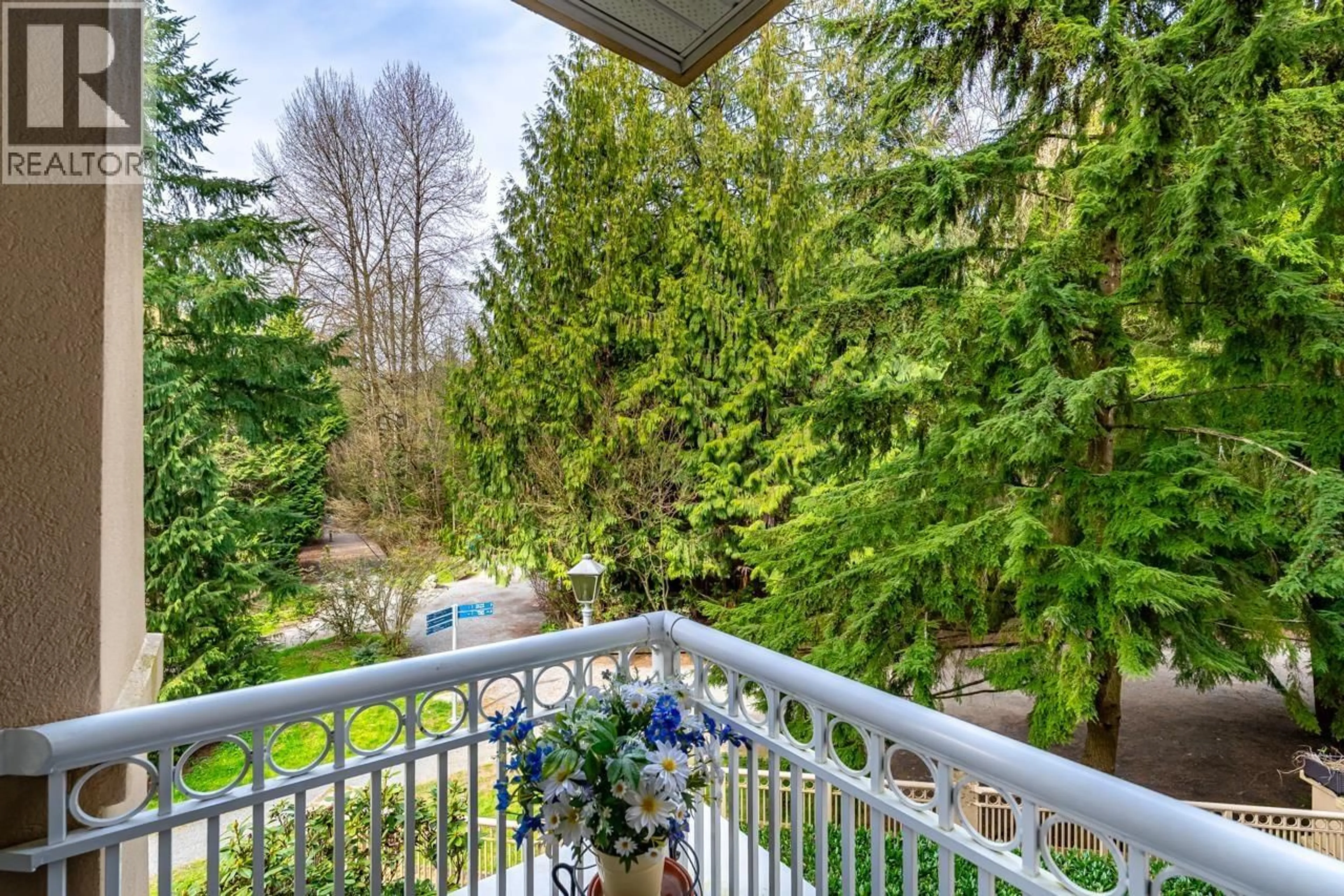 Patio, water/lake/river/ocean view for 219 - 2985 PRINCESS CRESCENT, Coquitlam British Columbia V3B7P3