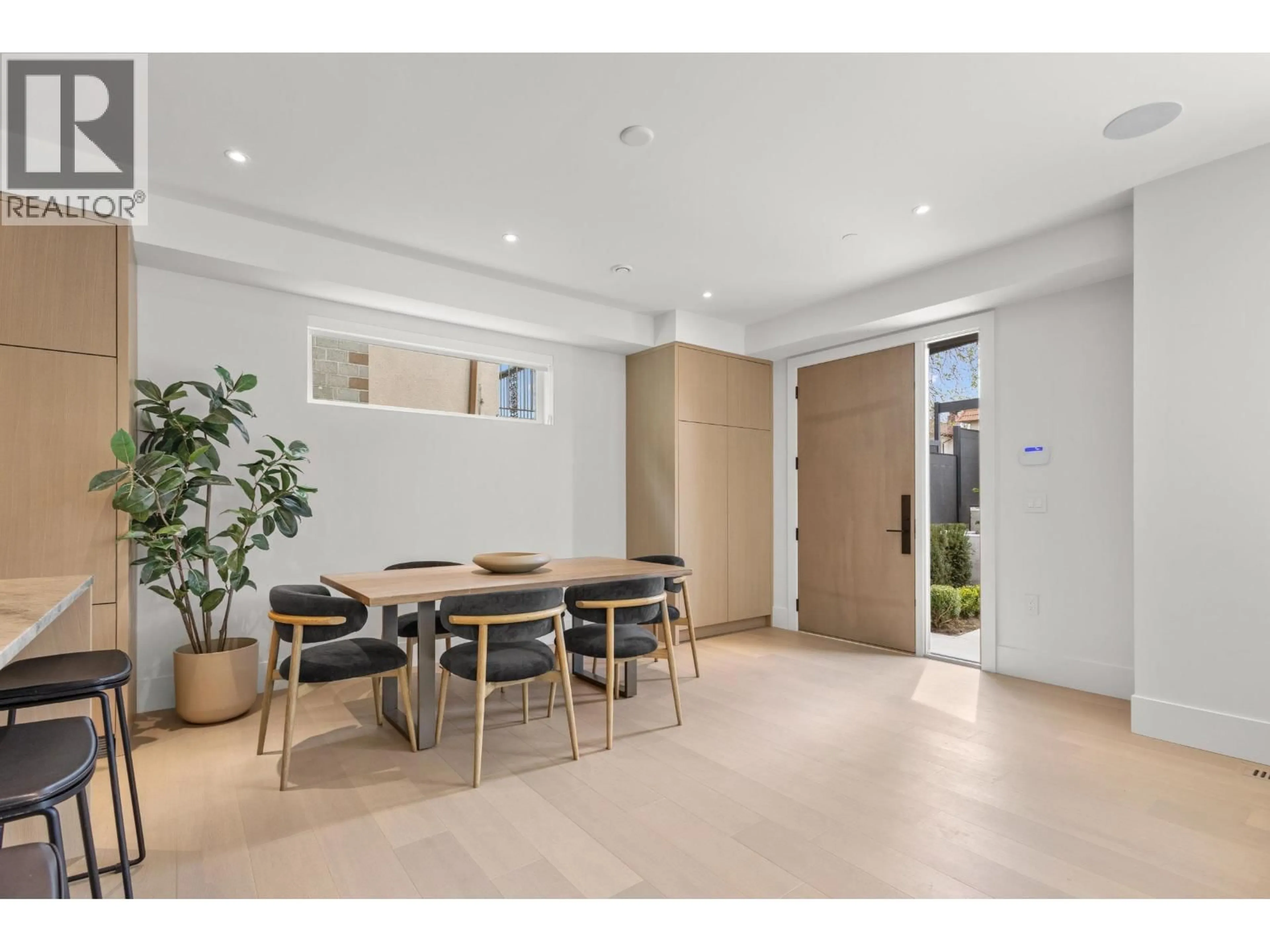 Unknown for 1 - 2425 KITCHENER STREET, Vancouver British Columbia V5K3C4