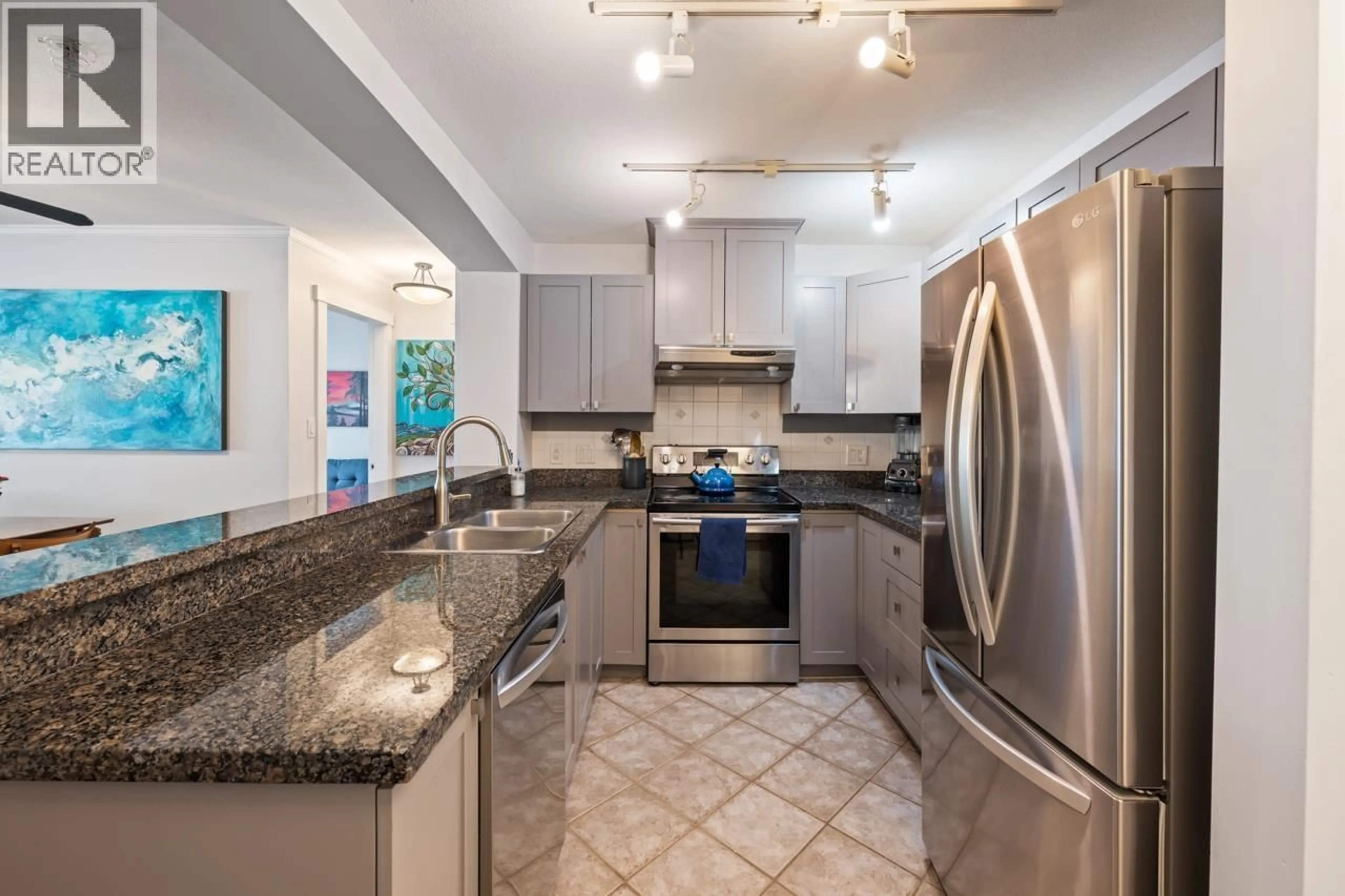 Unknown for 310 - 1428 PARKWAY BOULEVARD, Coquitlam British Columbia V3E3L8