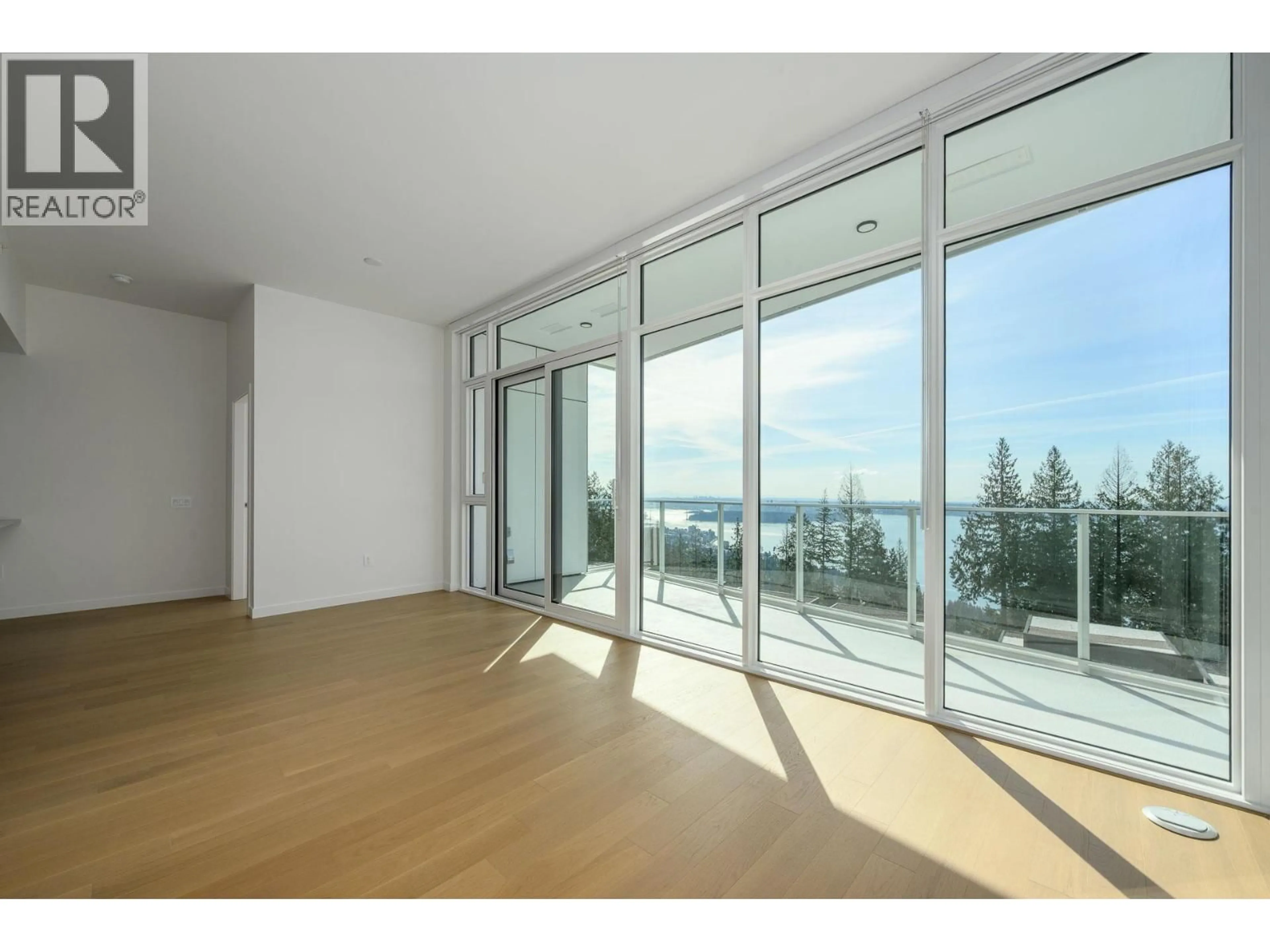 A pic of a room for 605 - 3963 UPLANDS WAY, West Vancouver British Columbia V7S0B6