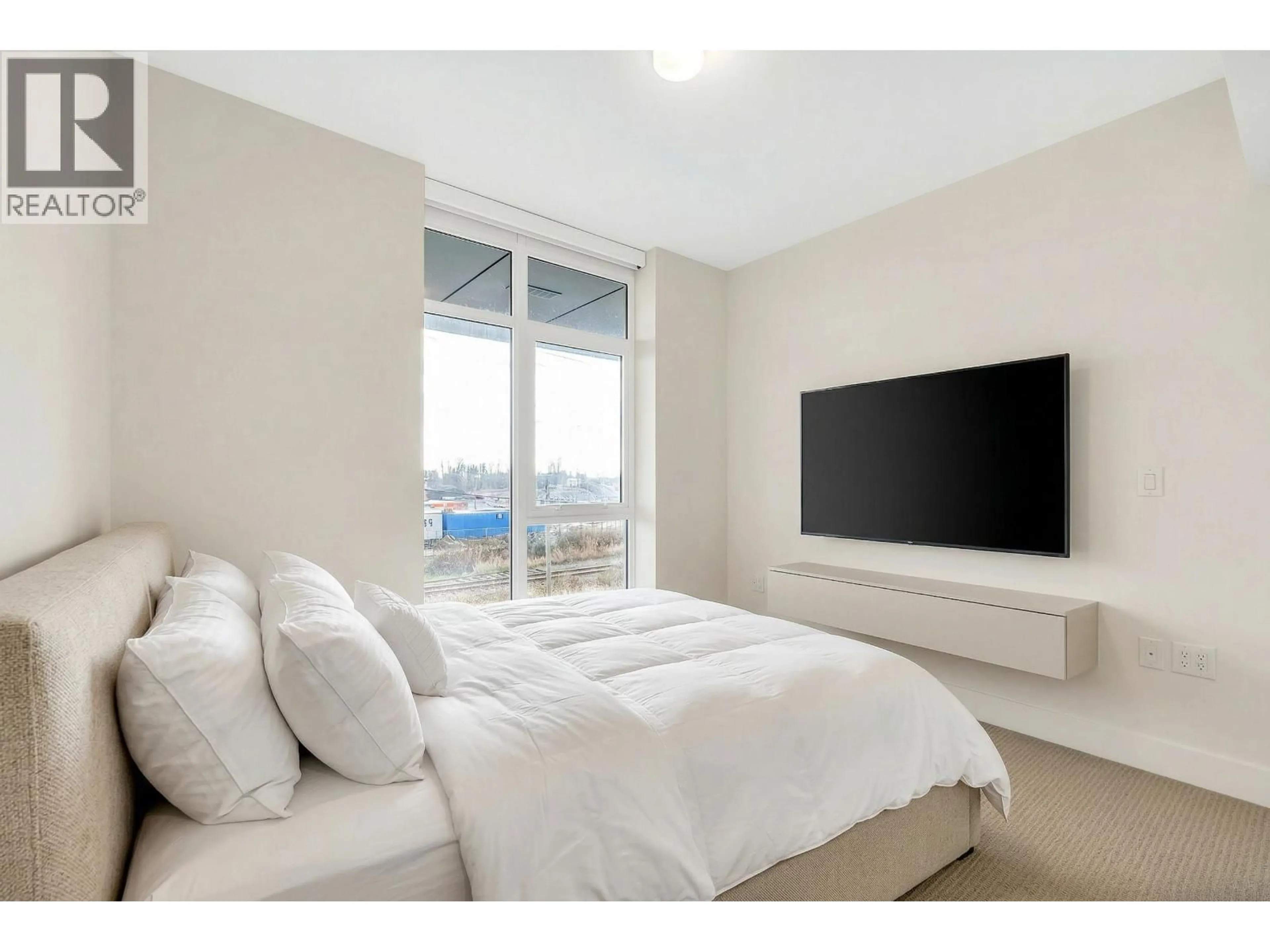 A pic of a room for 3559 KENT AVENUE NORTH, Vancouver British Columbia V5S0H6