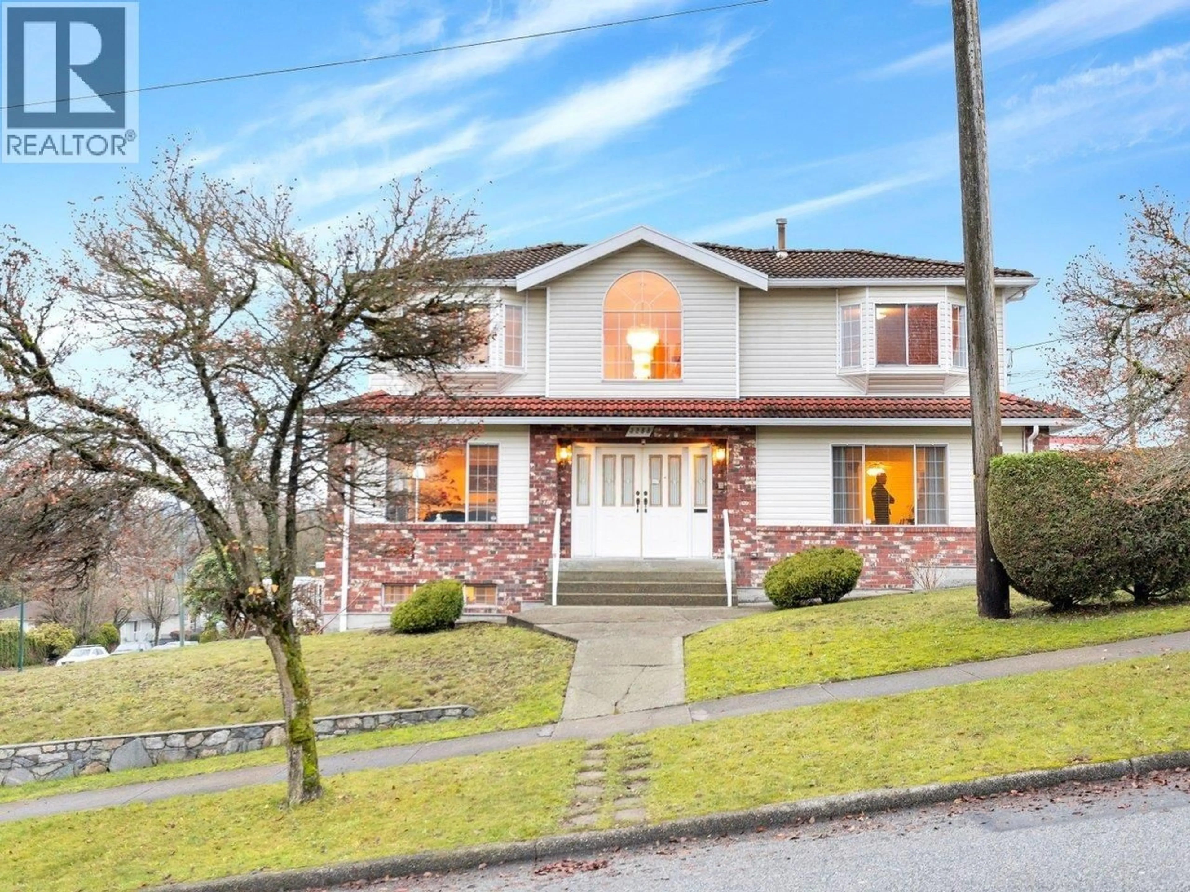 Home with brick exterior material, street for 3288 5TH AVENUE, Vancouver British Columbia V5M1P3