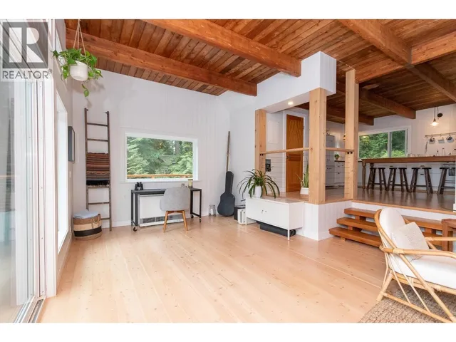 2937 PANORAMA DRIVE, North Vancouver 4