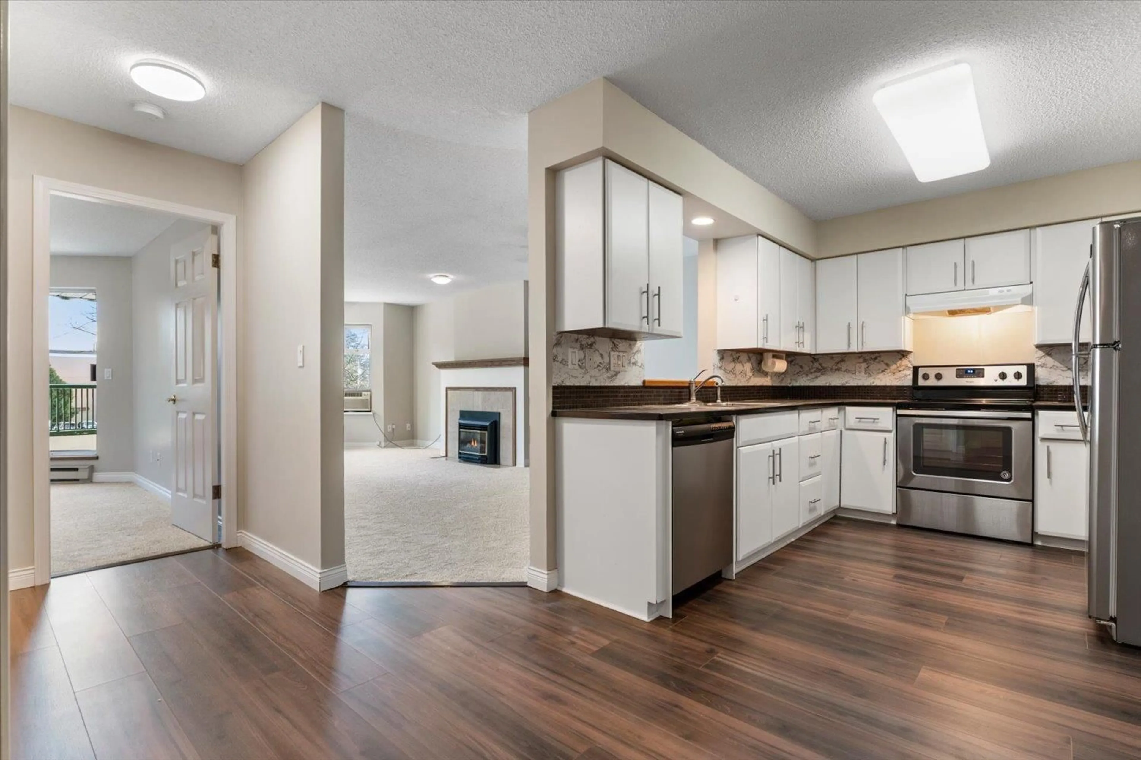 Open concept kitchen, unknown for 205 - 45604 BRETT AVENUE, Chilliwack British Columbia V2P1N9
