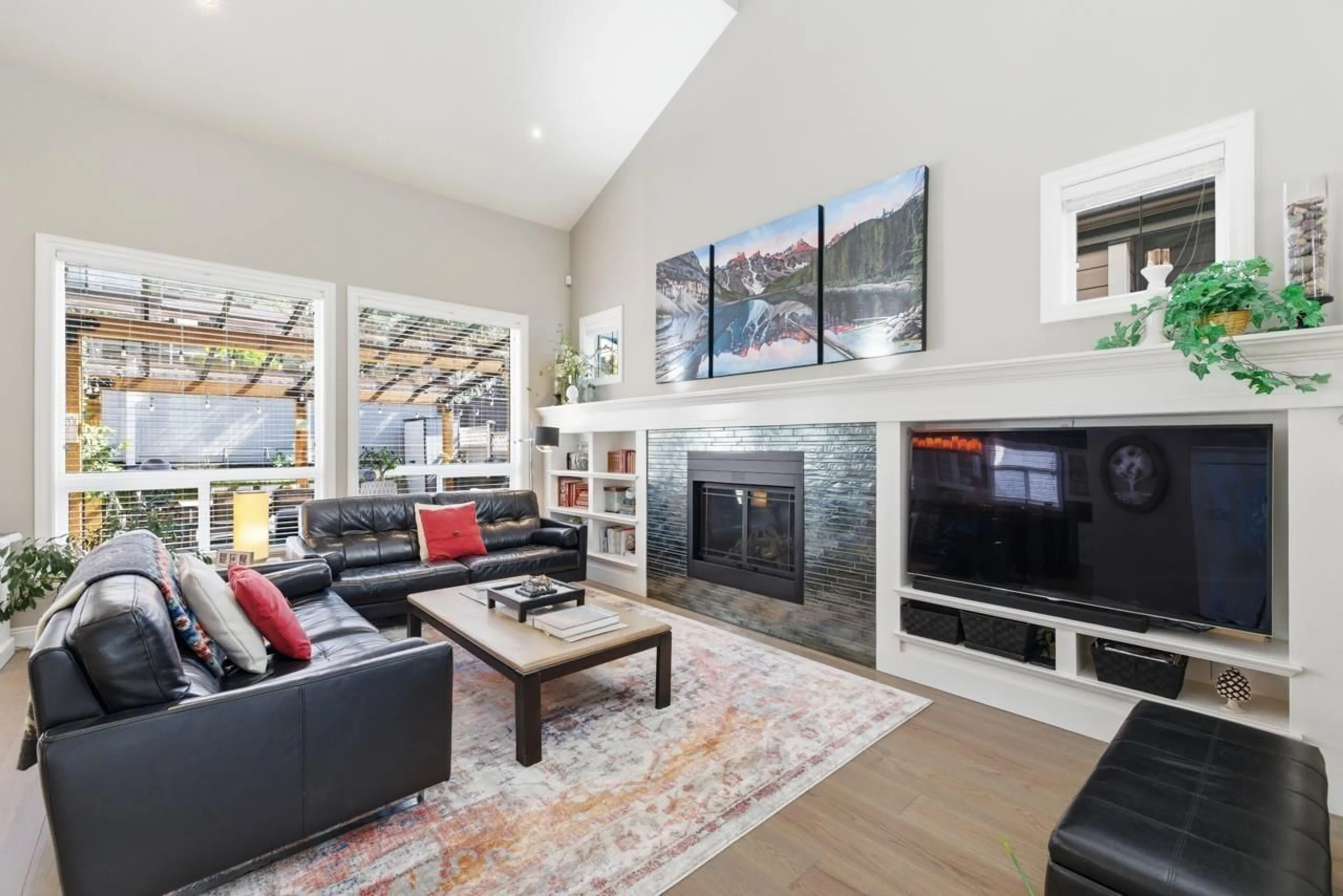 Living room with furniture, unknown for 2574 163 STREET, Surrey British Columbia V3Z6X7