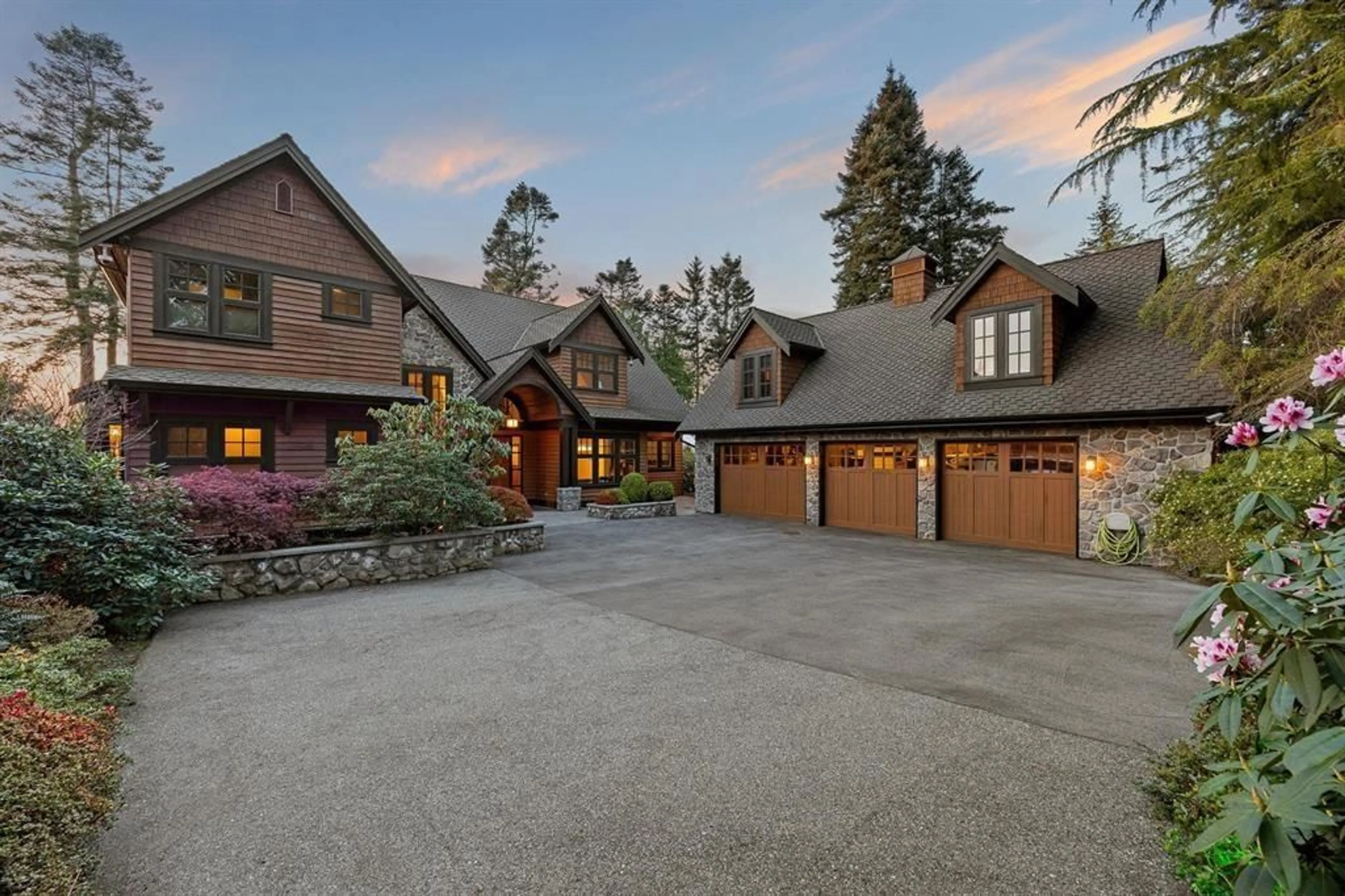 Unknown for 2737 CRESCENT DRIVE, Surrey British Columbia V4A3J9