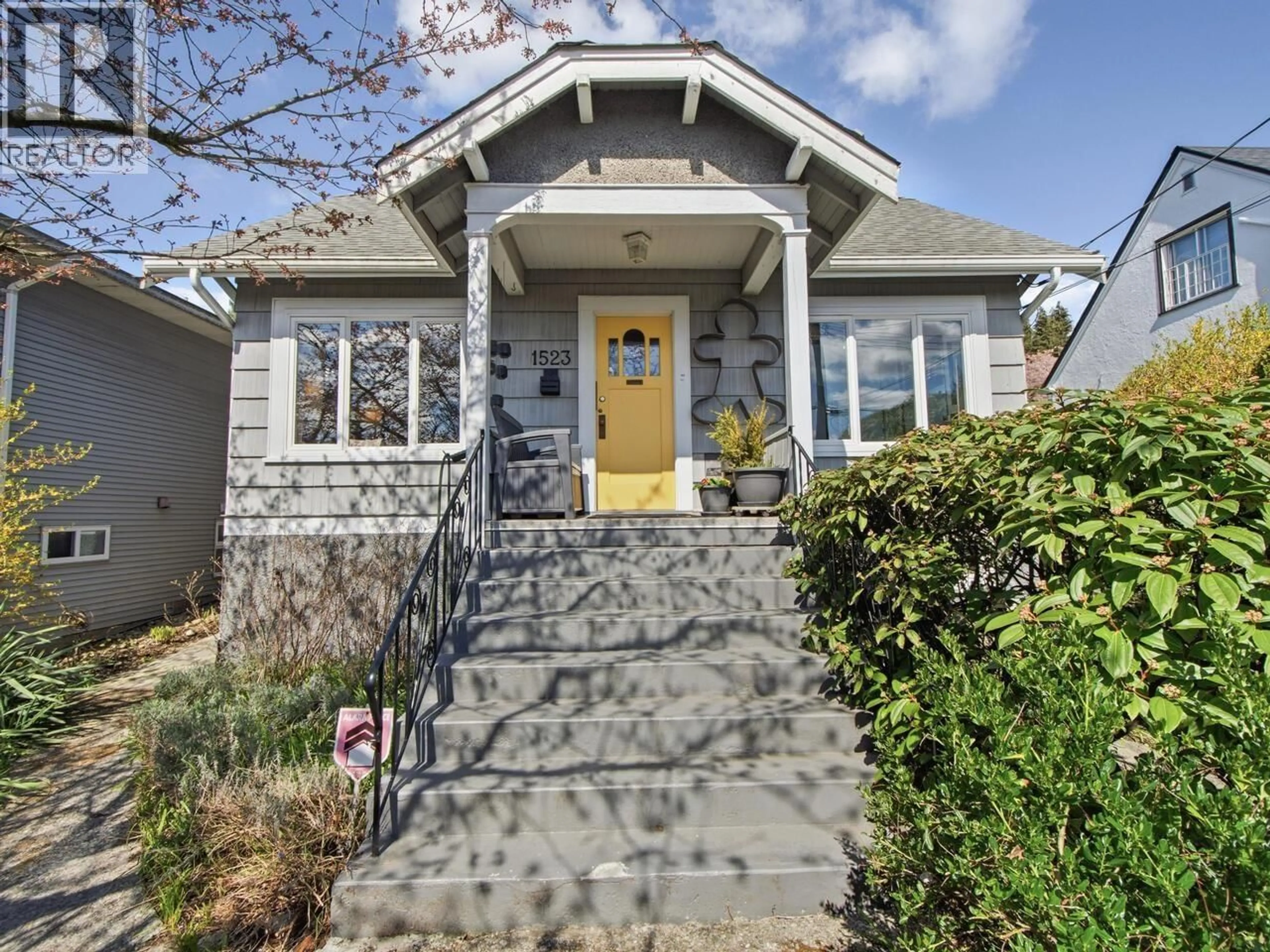 Home with vinyl exterior material, street for 1523 SEVENTH AVENUE, New Westminster British Columbia V3M2K2