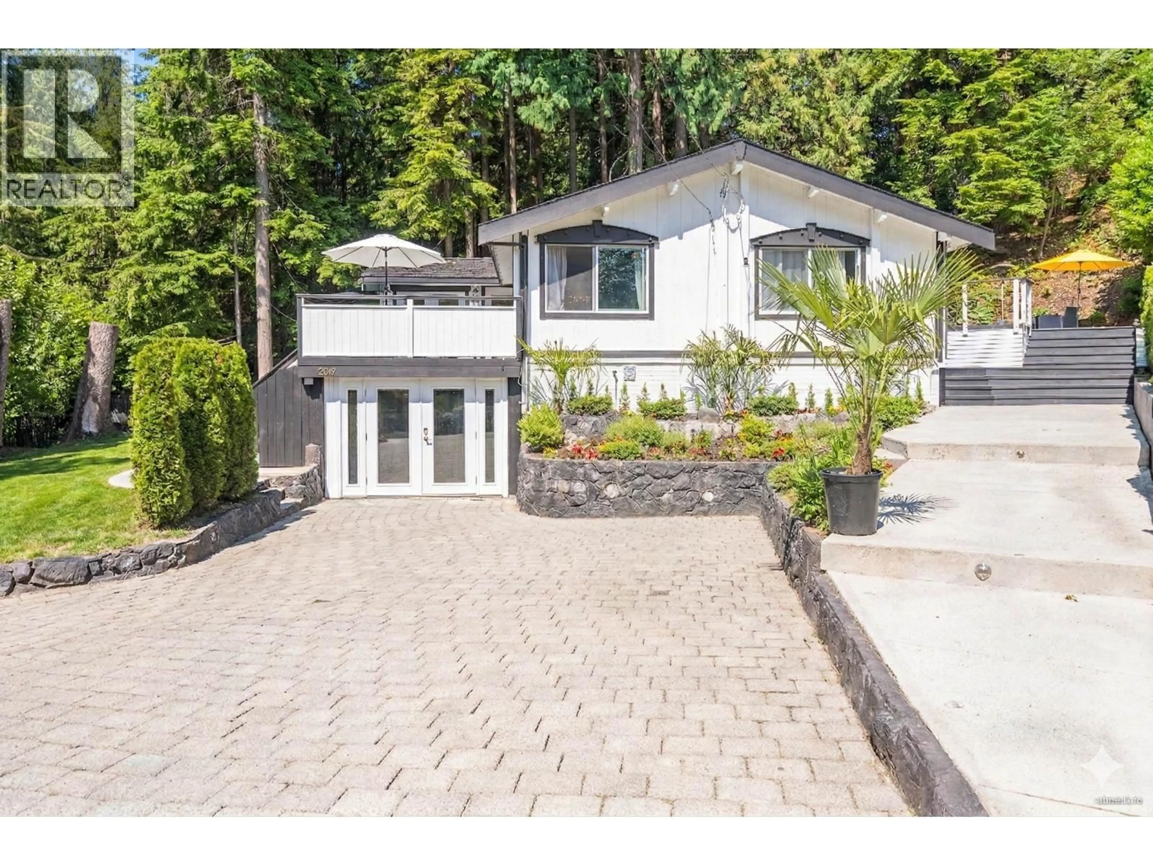 Unknown for 3870 EMERALD DRIVE, North Vancouver British Columbia V7R3B8