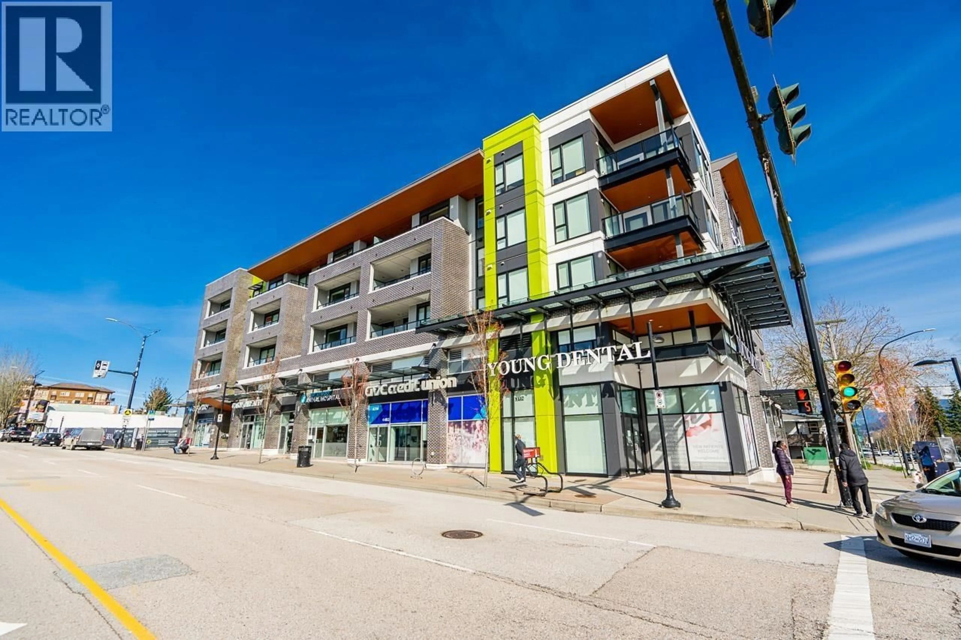 Patio, street for 502 - 4477 HASTINGS STREET, Burnaby British Columbia V5C2K1