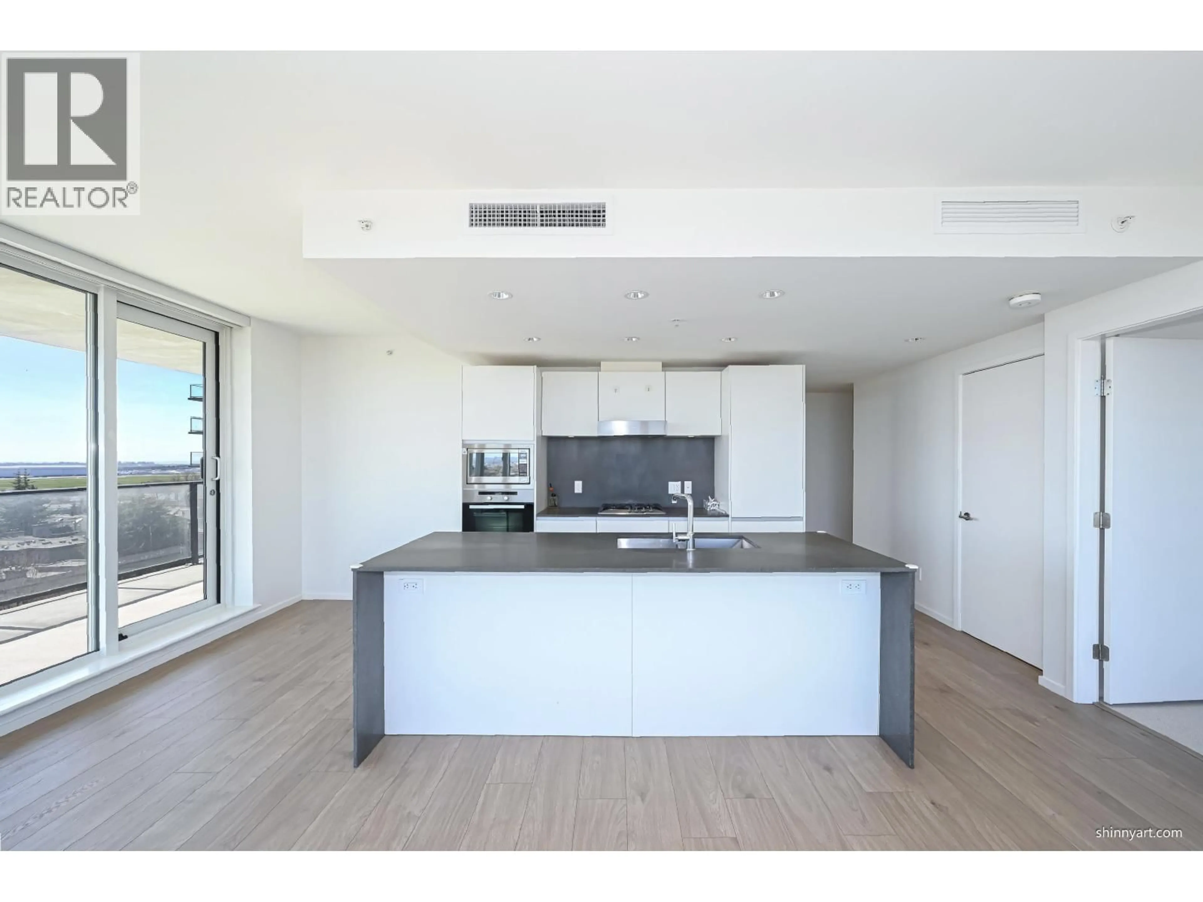 Open concept kitchen, unknown for 808 - 8555 GRANVILLE STREET, Vancouver British Columbia V6P0C3