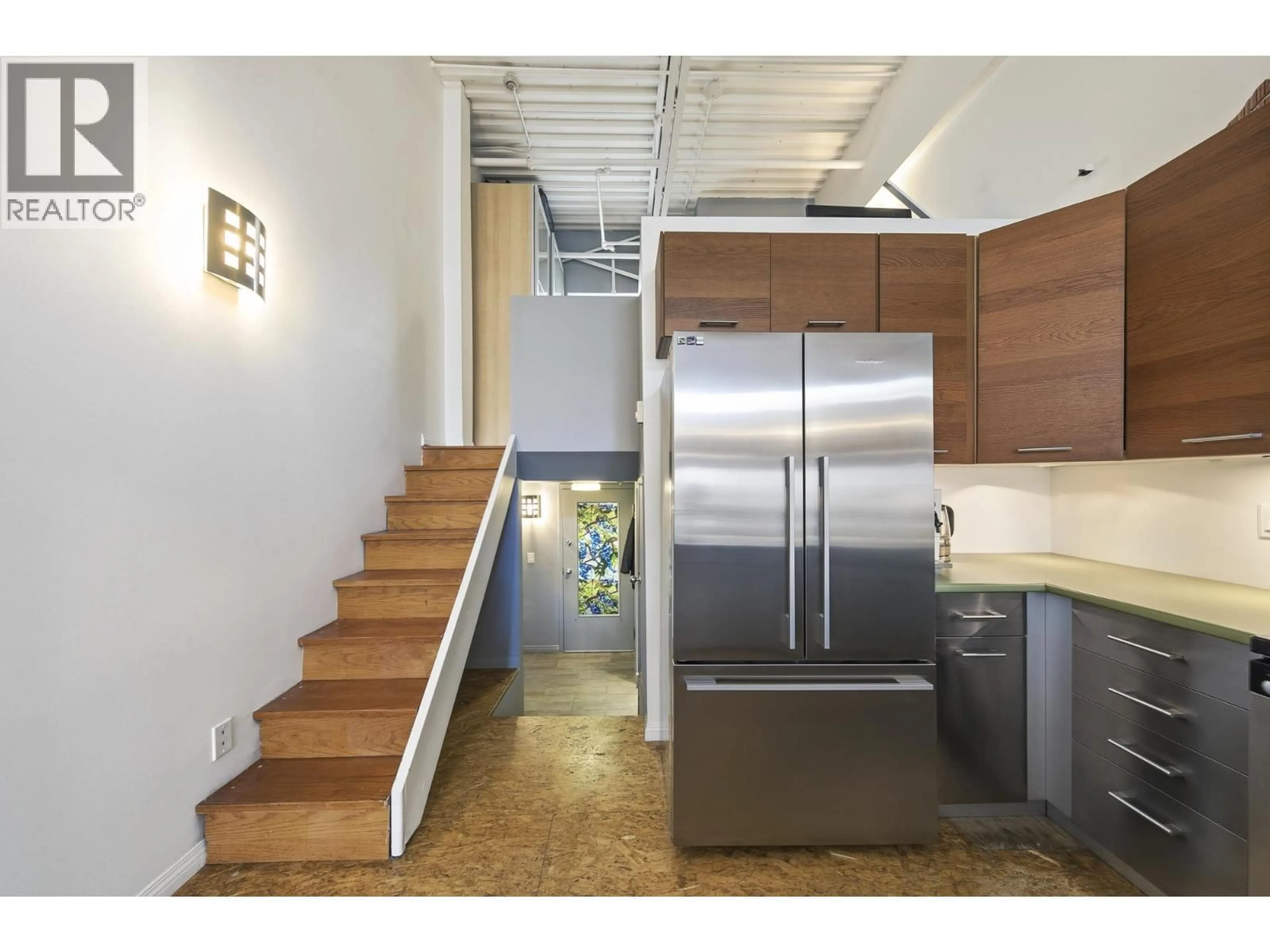 Unknown for C6 - 238 10TH AVENUE, Vancouver British Columbia V5T1Z5