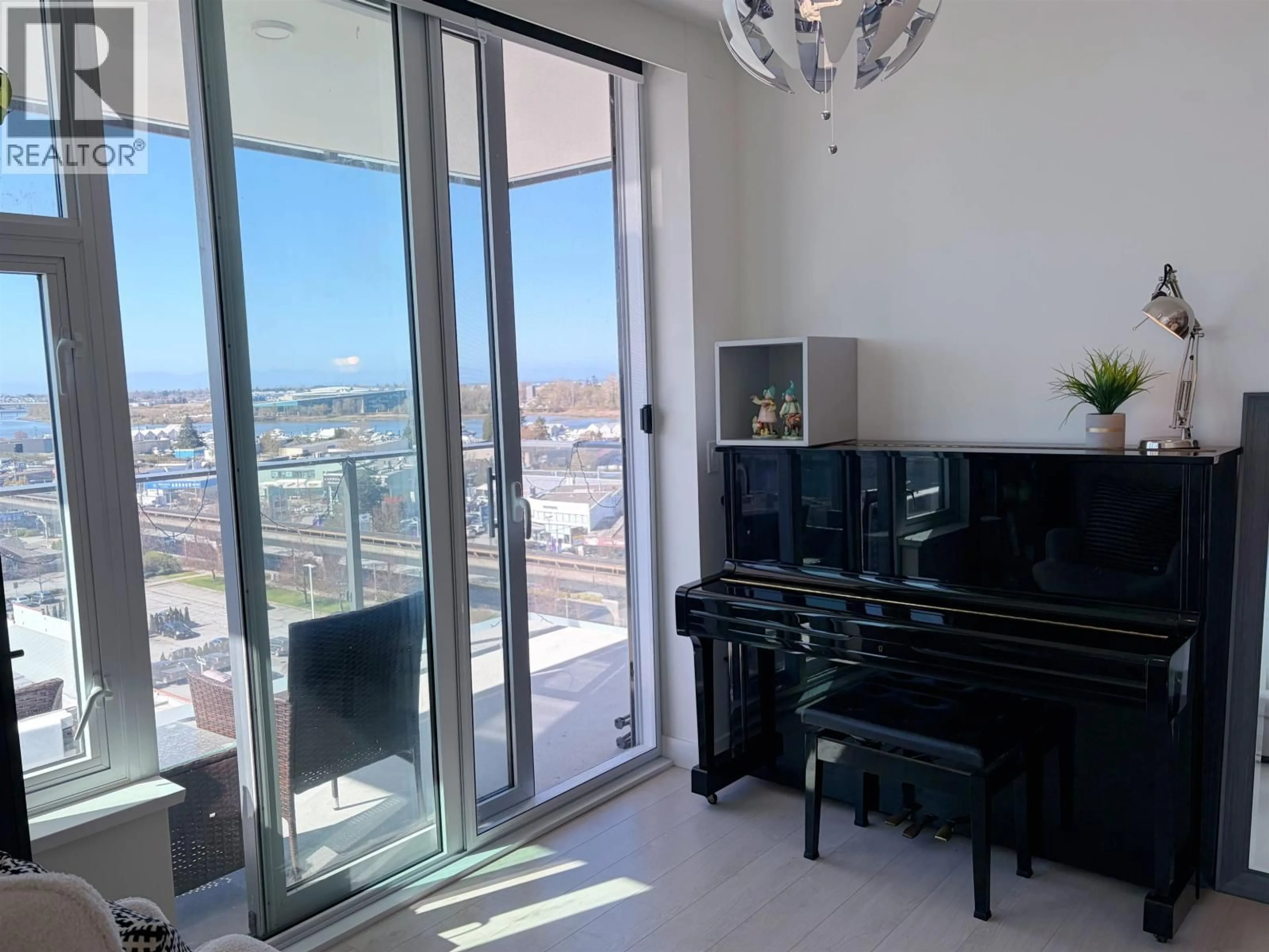 Unknown for 1001 - 8611 HAZELBRIDGE WAY, Richmond British Columbia V6X0W8