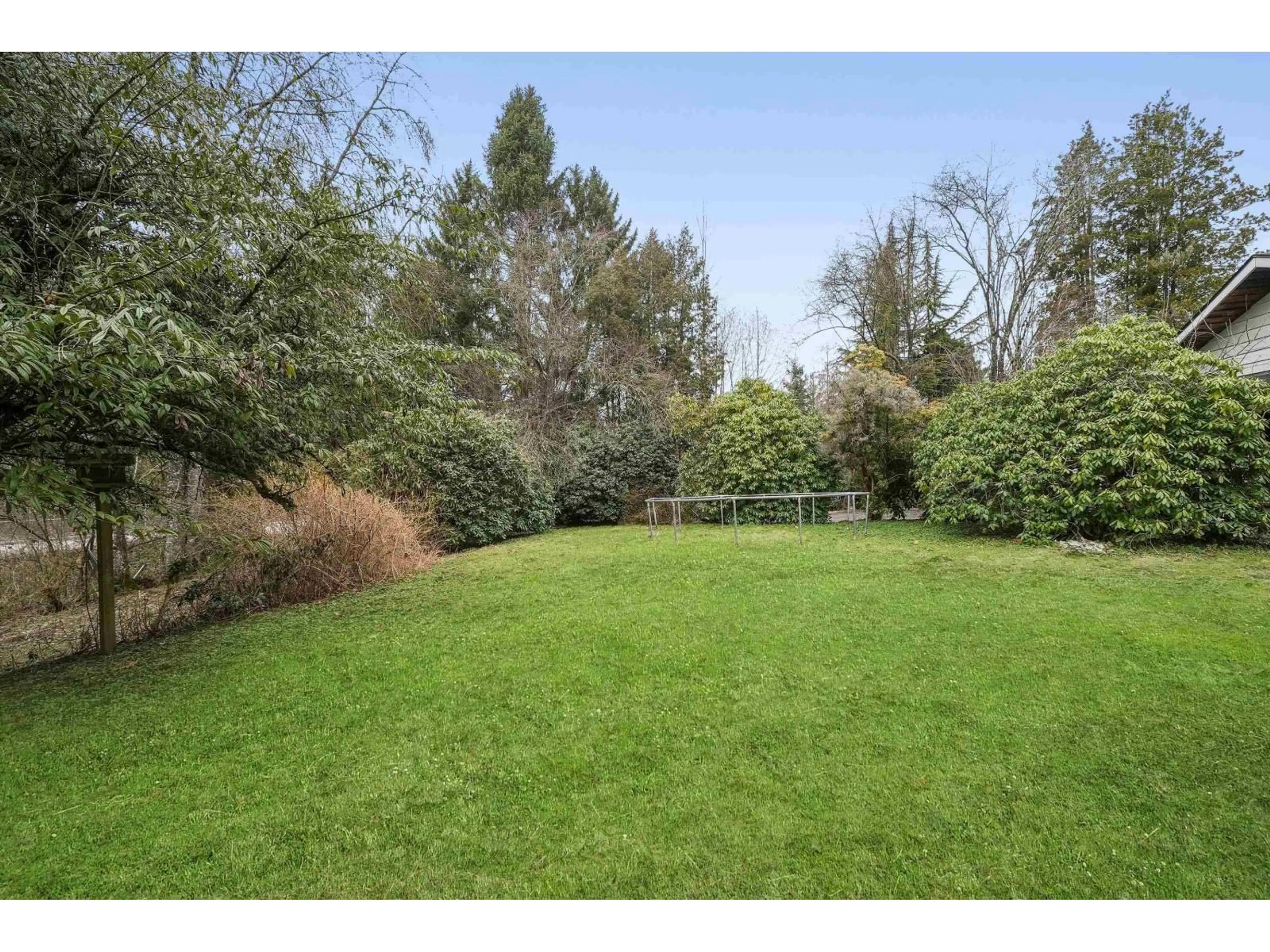 A pic from outside/outdoor area/front of a property/back of a property/a pic from drone, forest/trees view for 7564 184 STREET, Surrey British Columbia V4N5V3