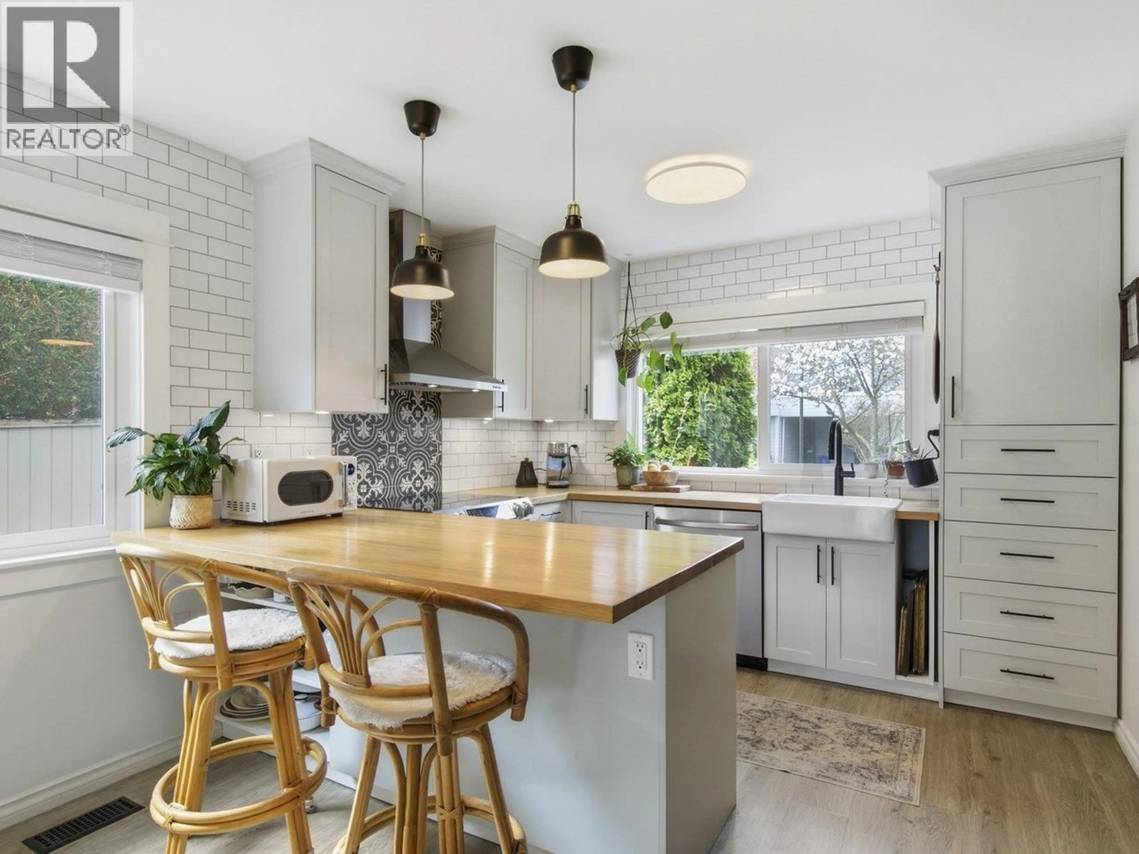 Contemporary kitchen, unknown for 1 - 3031 WILLIAMS ROAD, Richmond British Columbia V7E1H9