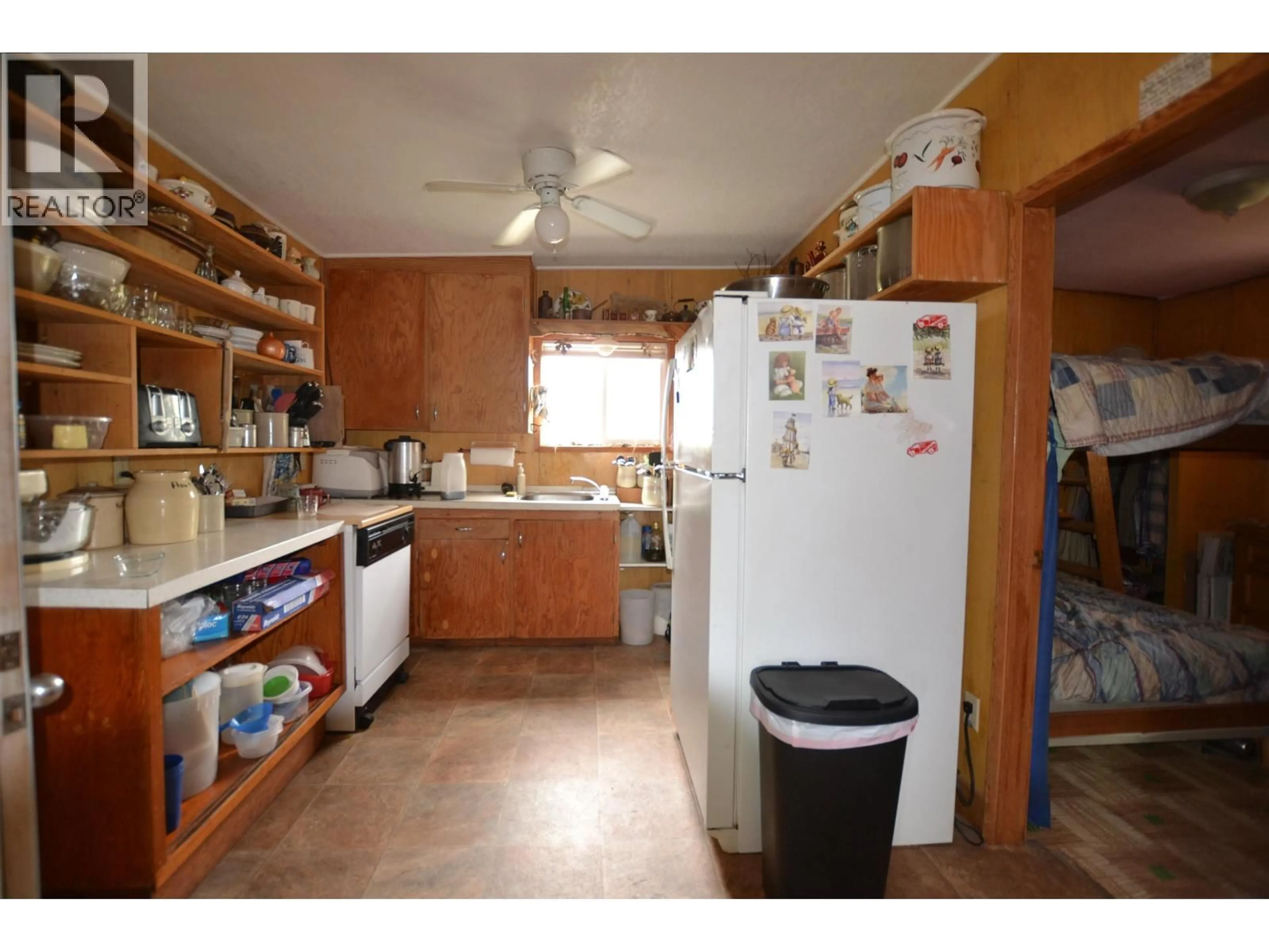 Standard kitchen, unknown for 4008 PUNTZI LAKE ROAD, Williams Lake British Columbia V0L1H0