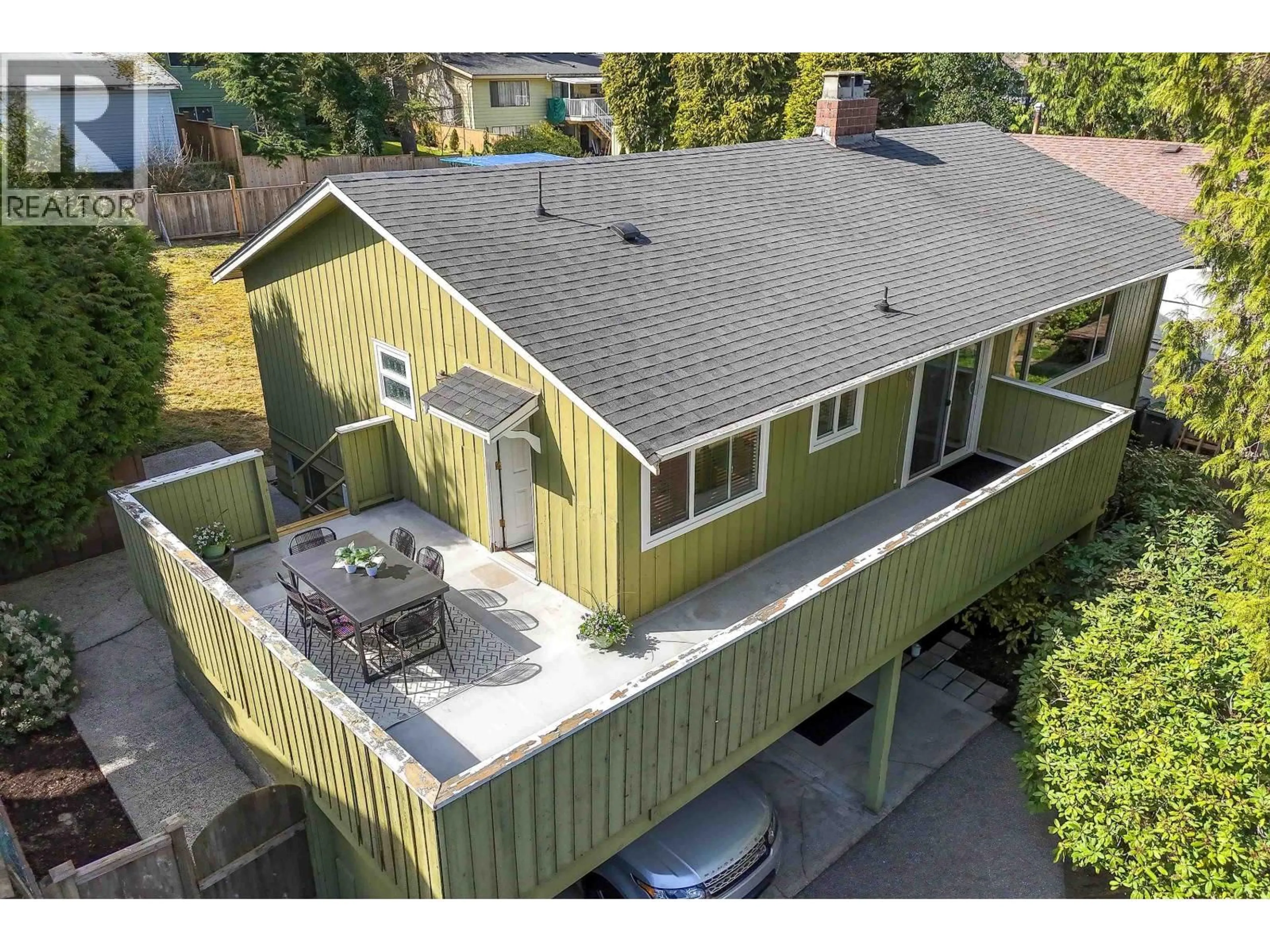 A pic from outside/outdoor area/front of a property/back of a property/a pic from drone, street for 1022 RANCH PARK WAY, Coquitlam British Columbia V3C2H2
