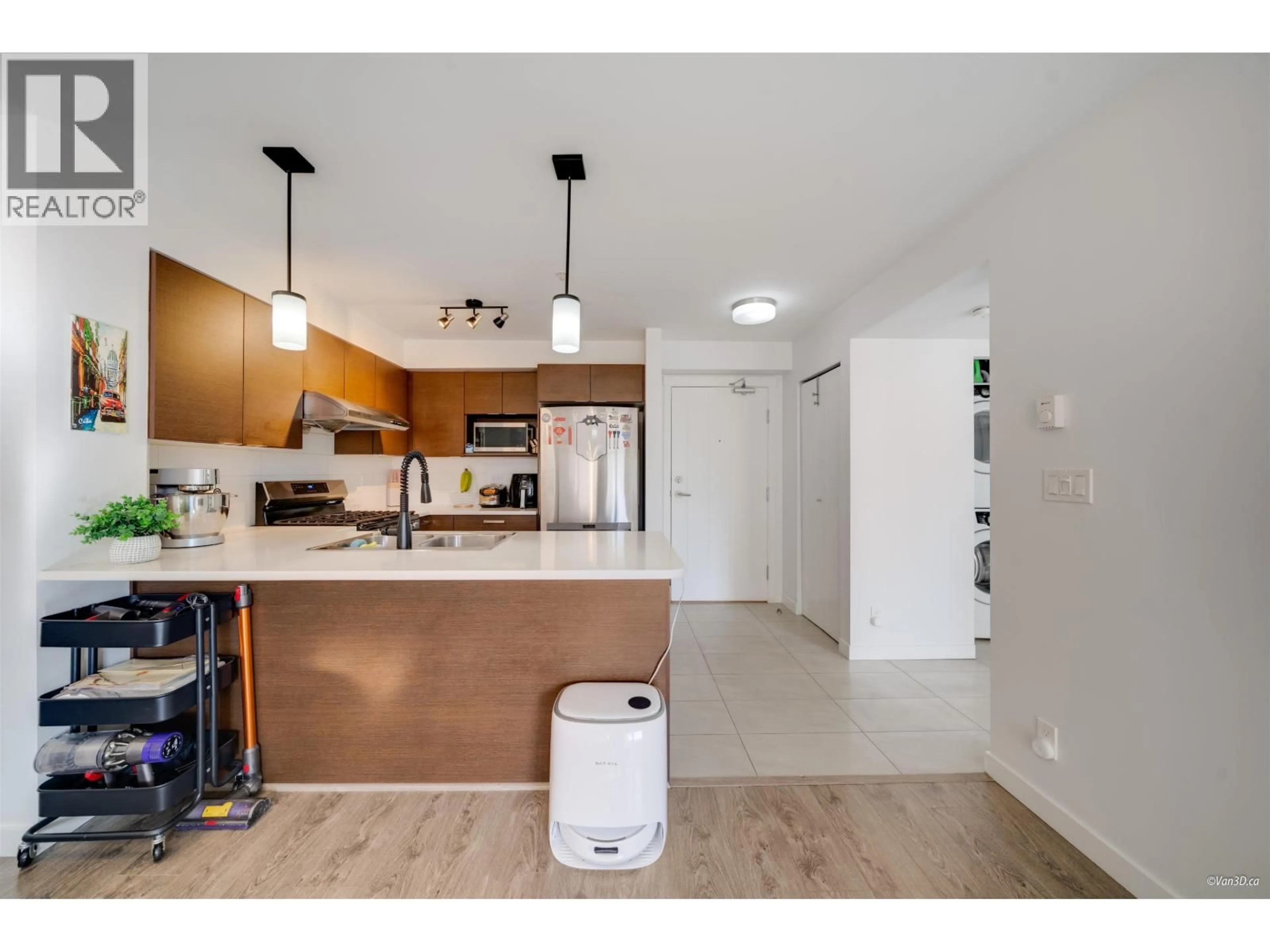 Open concept kitchen, unknown for 316 - 12339 STEVESTON HIGHWAY, Richmond British Columbia V6W0B4