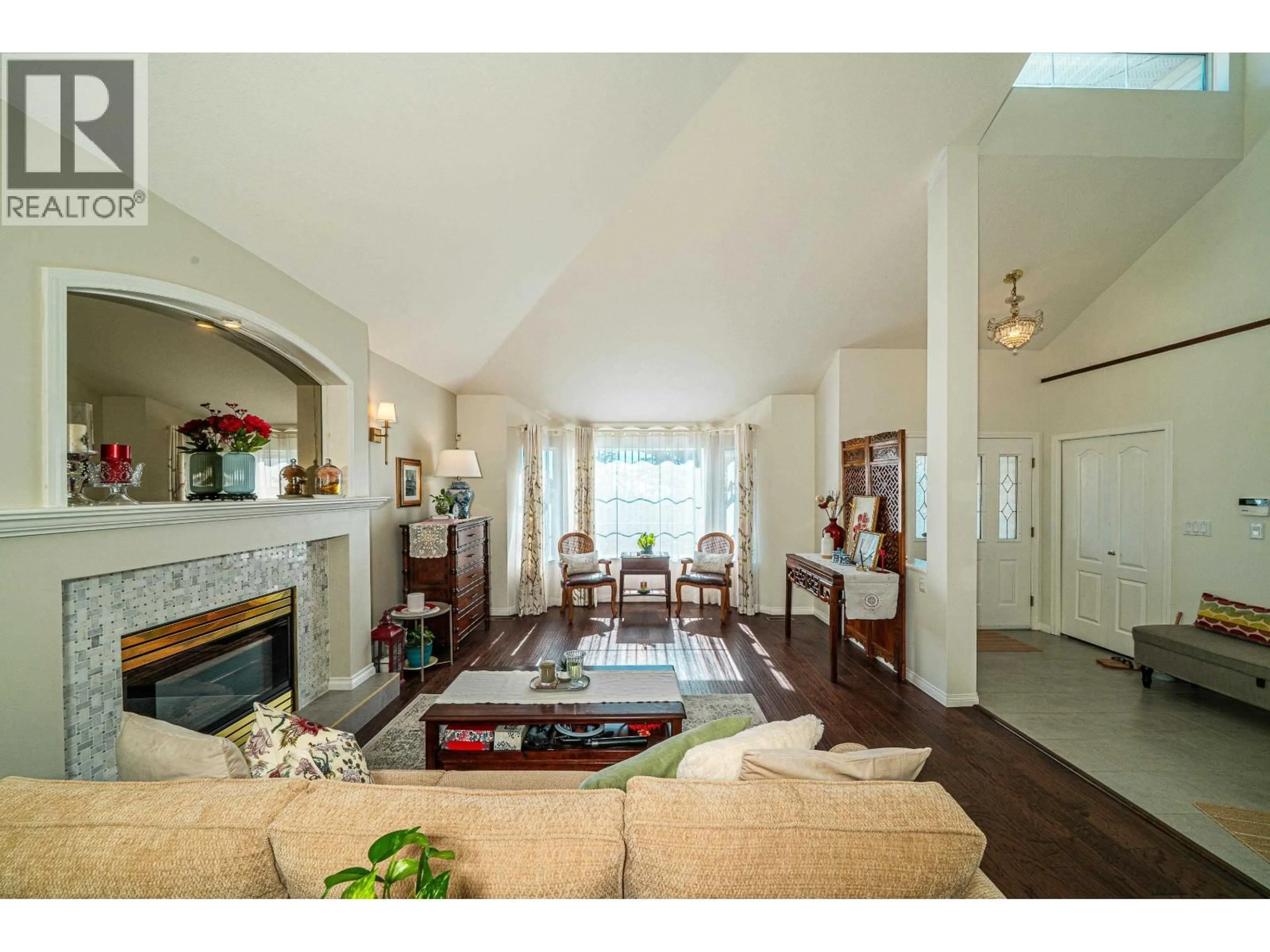 Living room with furniture, unknown for 1577 LODGEPOLE PLACE, Coquitlam British Columbia V3E2V9