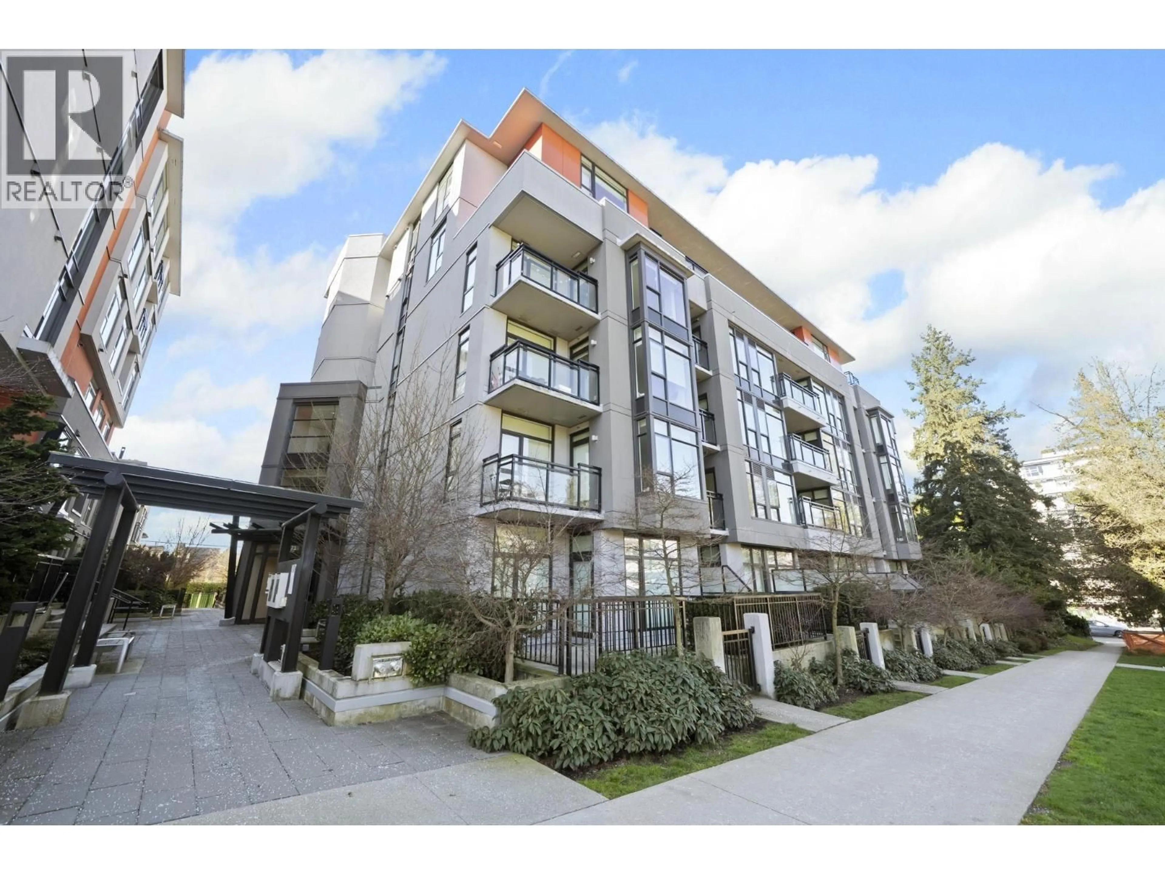 Patio, street for 401 - 4171 CAMBIE STREET, Vancouver British Columbia V5Z2Y2