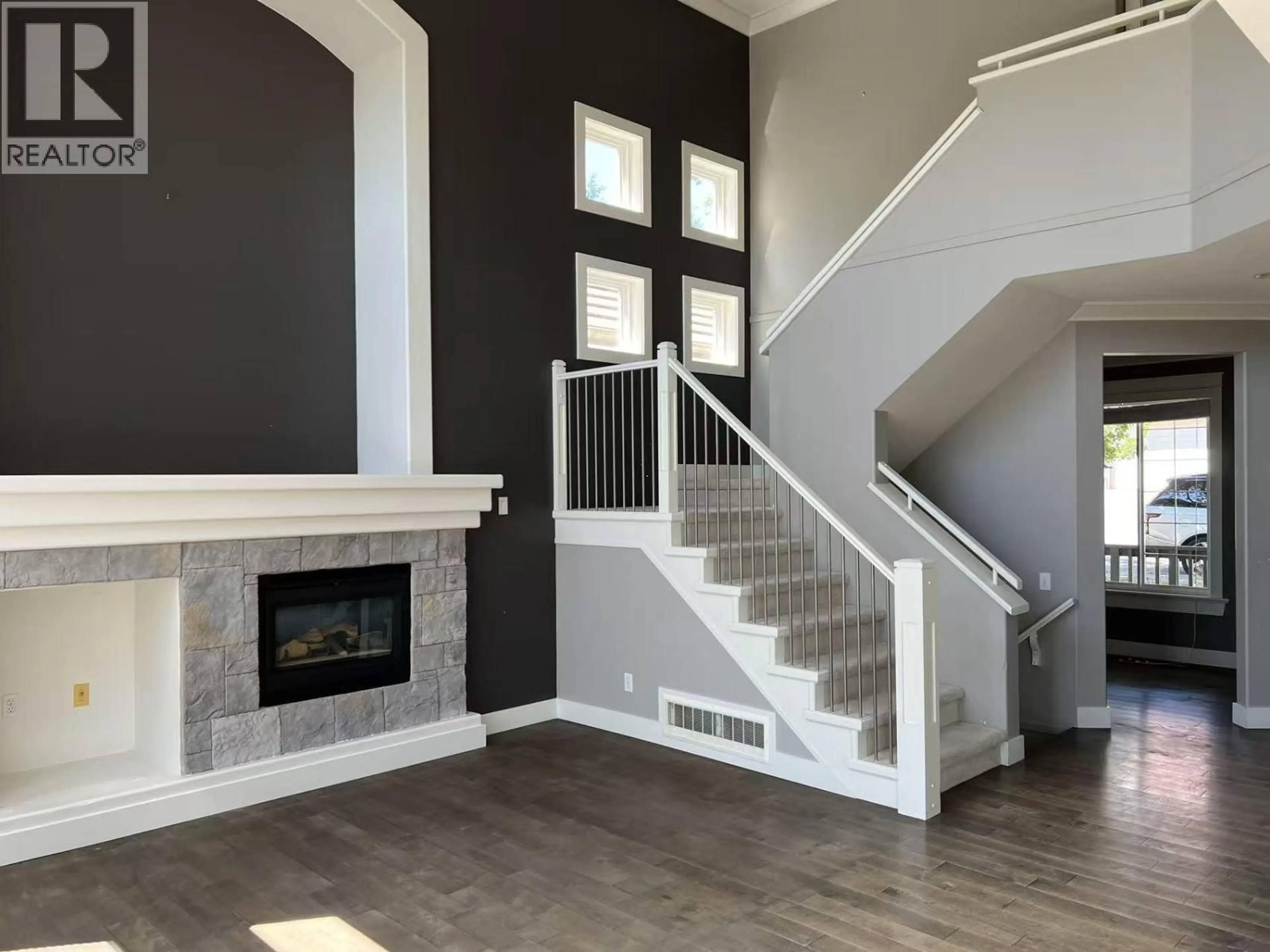 Indoor entryway for 2502 QUARTZ PLACE, Coquitlam British Columbia V3E3K9