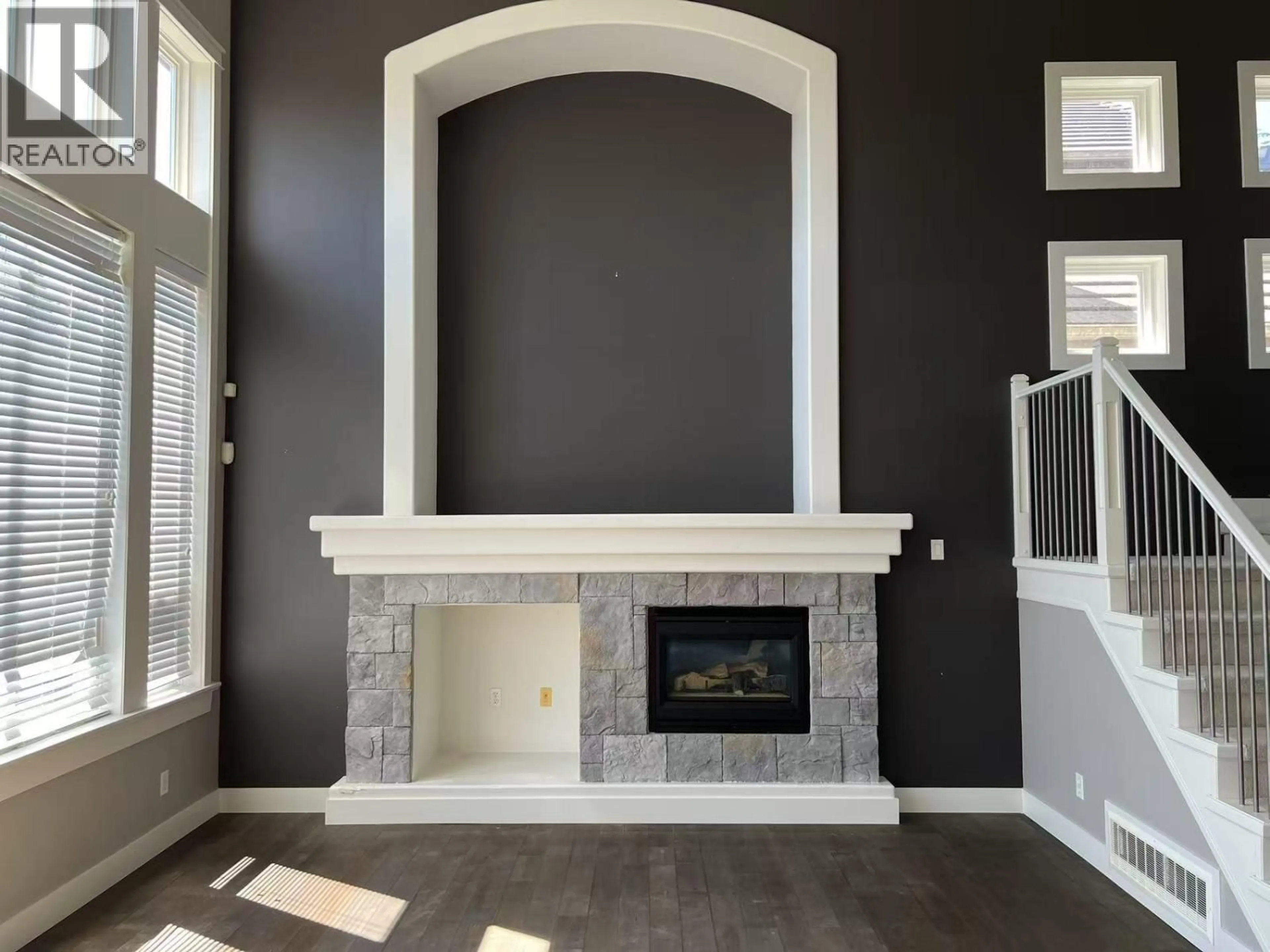 Indoor entryway for 2502 QUARTZ PLACE, Coquitlam British Columbia V3E3K9