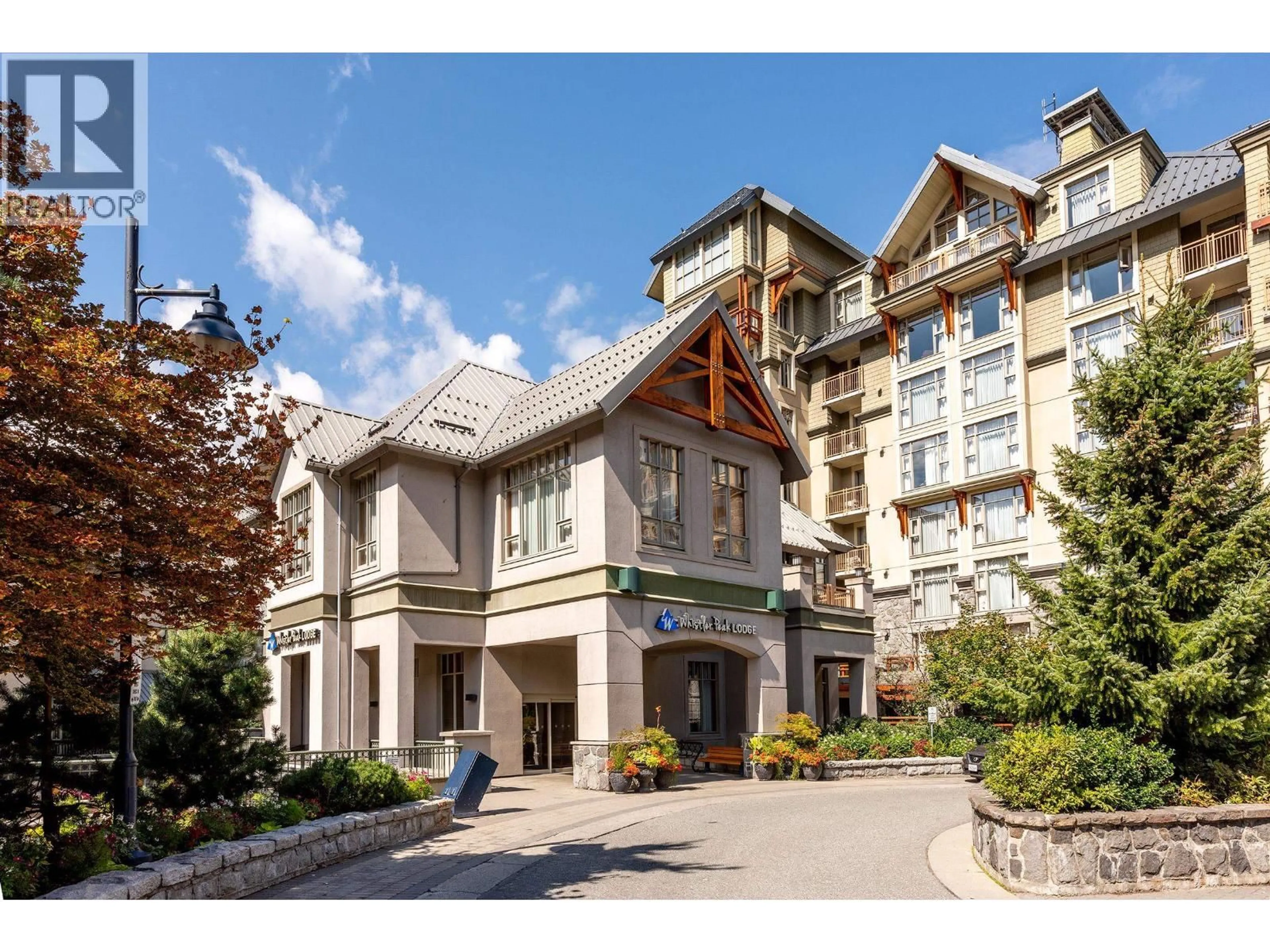 Indoor foyer for 4402 - 4295 BLACKCOMB WAY, Whistler British Columbia V8E0X2