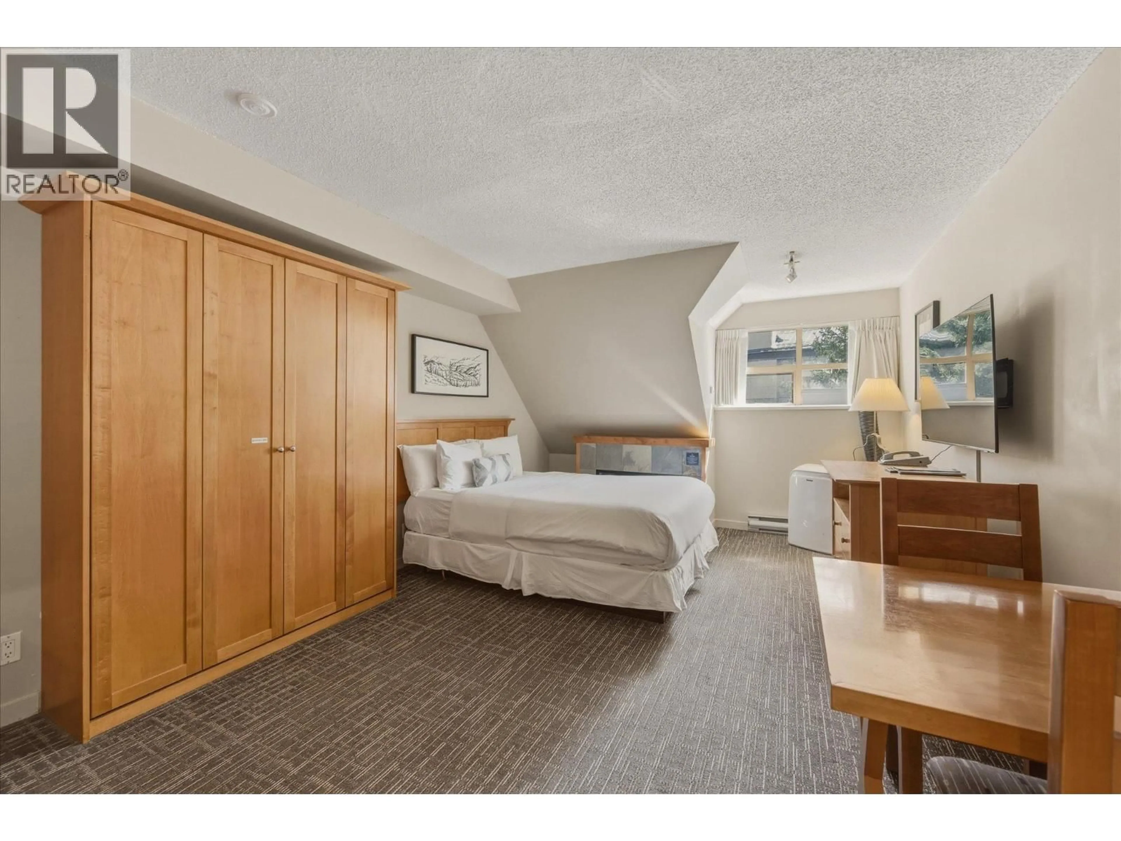 A pic of a room for 4402 - 4295 BLACKCOMB WAY, Whistler British Columbia V8E0X2