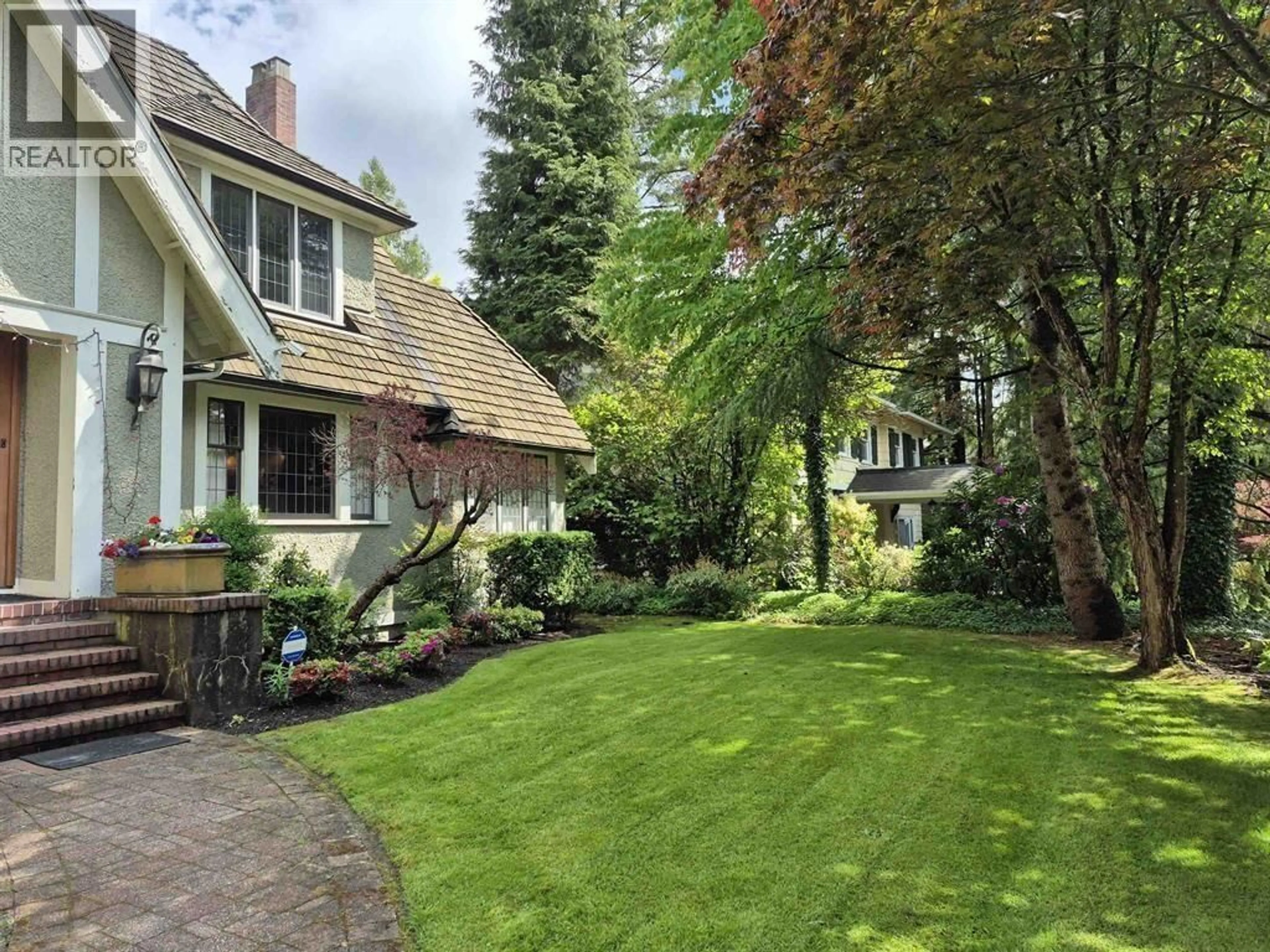 Unknown for 5588 CYPRESS STREET, Vancouver British Columbia V6M3R6