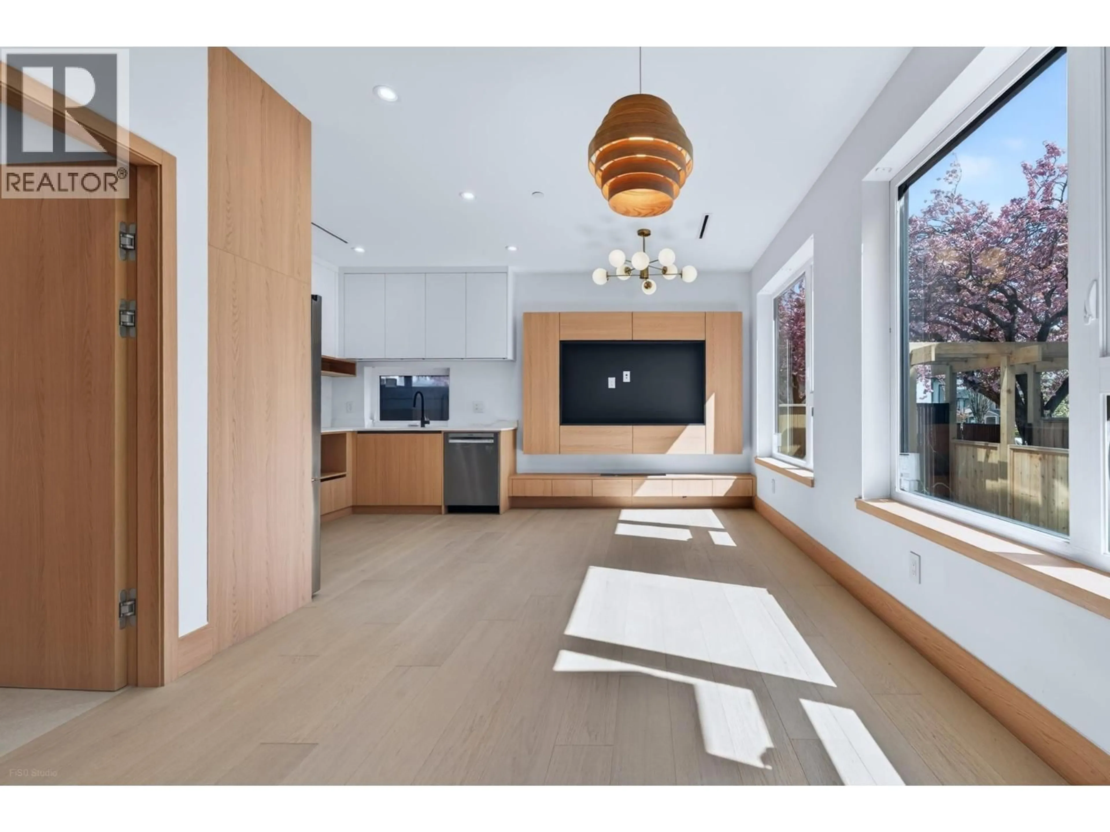 Unknown for 3 - 1495 58TH AVENUE, Vancouver British Columbia V5P2B9