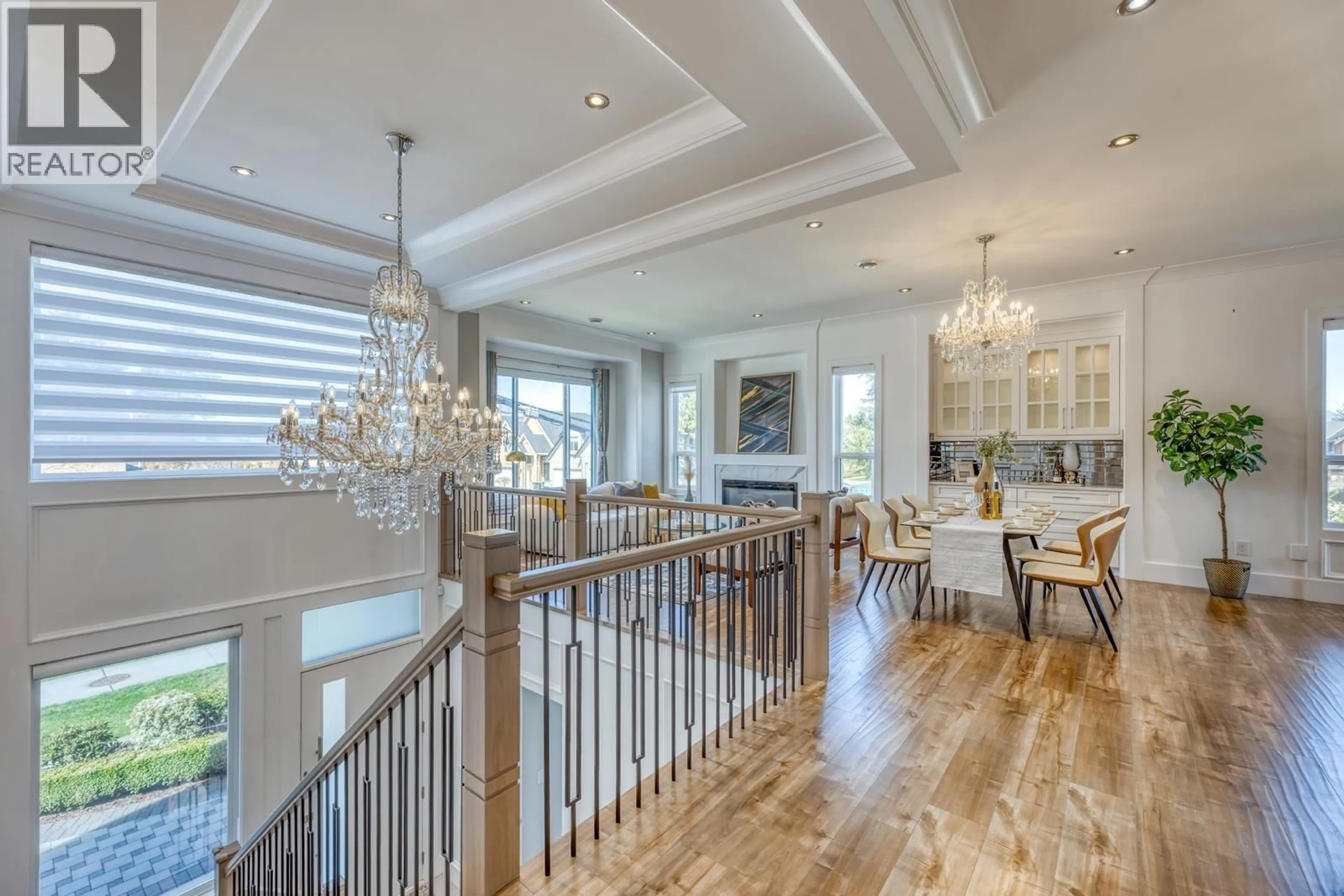 Open concept kitchen, wood/laminate floor for 7102 BRIDGE STREET, Richmond British Columbia V6Y2S7