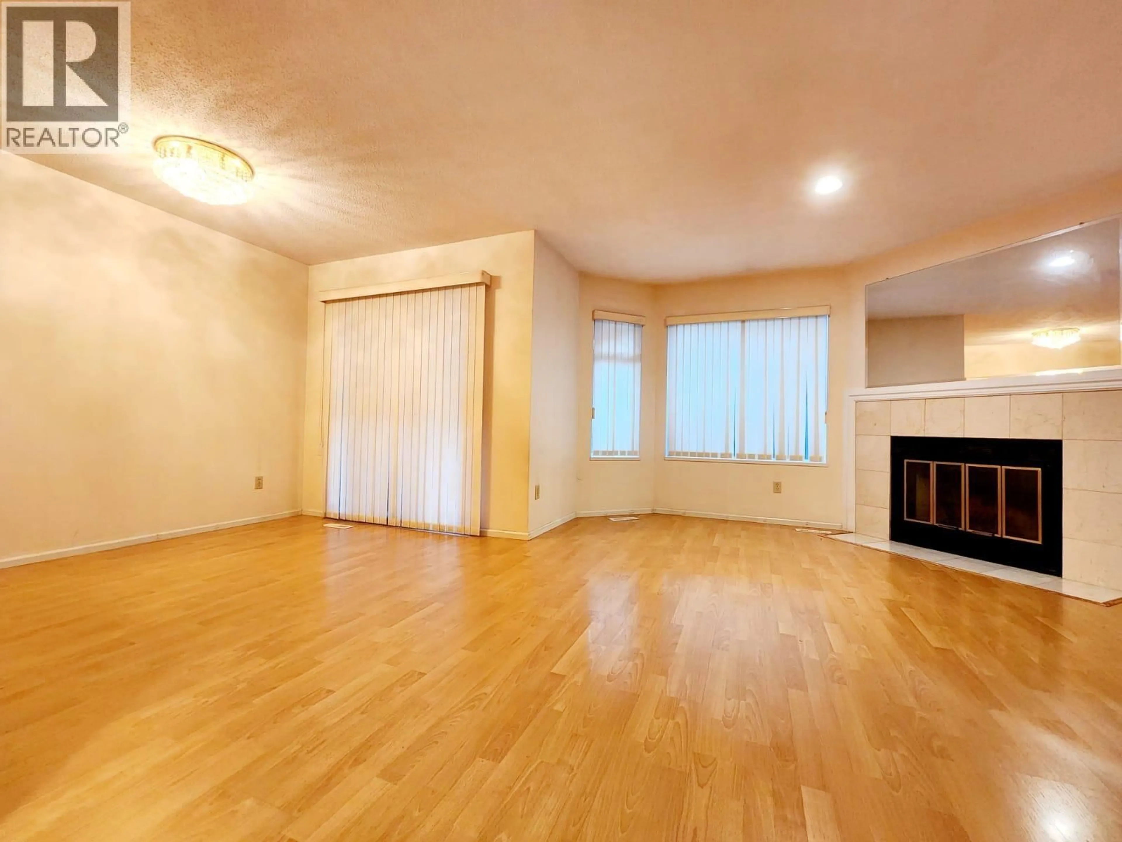 A pic of a room for 5 - 8691 COOK ROAD, Richmond British Columbia V6Y1V8