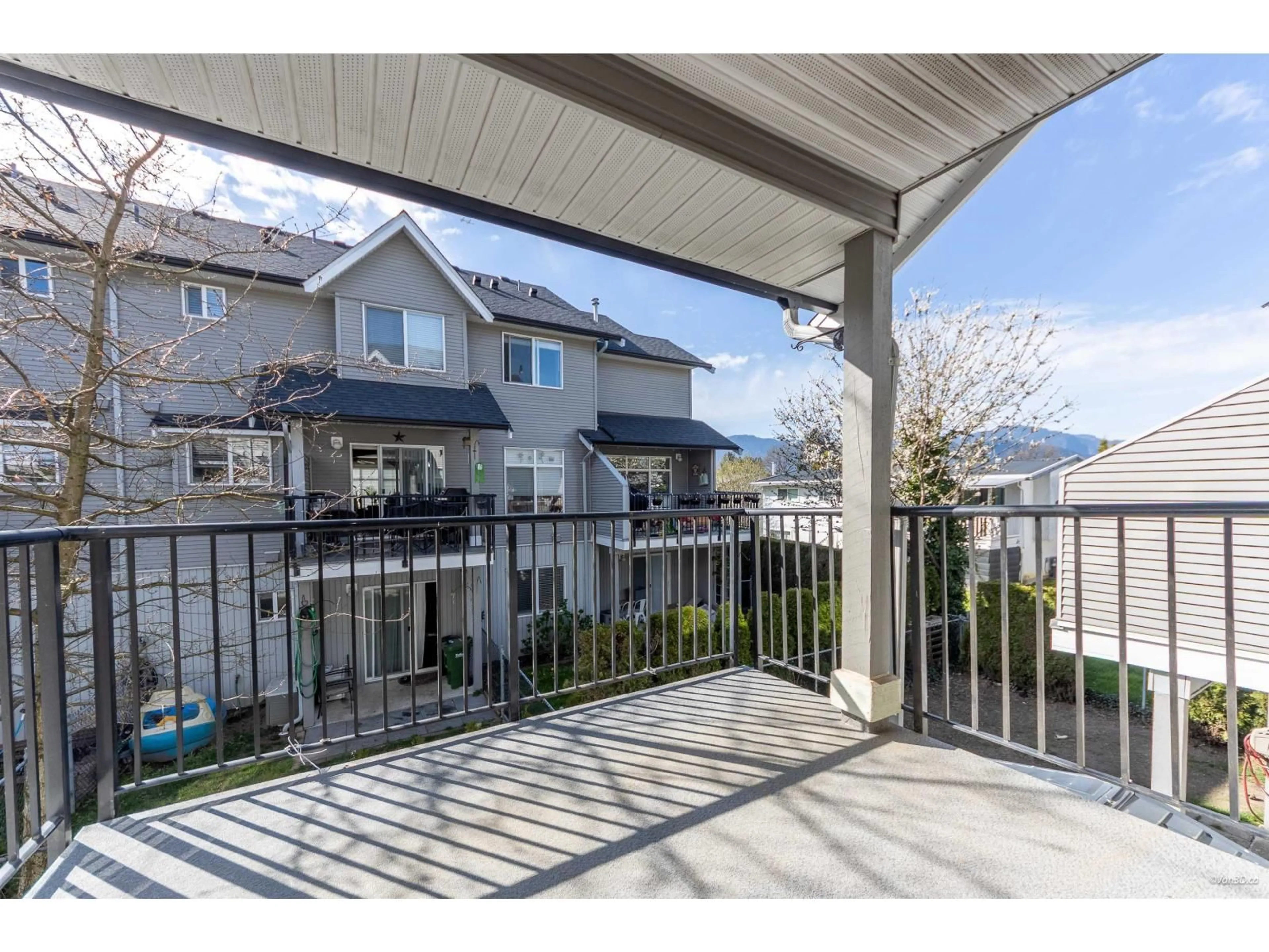 Patio, mountain view for 41 - 8881 WALTERS STREET, Chilliwack British Columbia V2P8E9