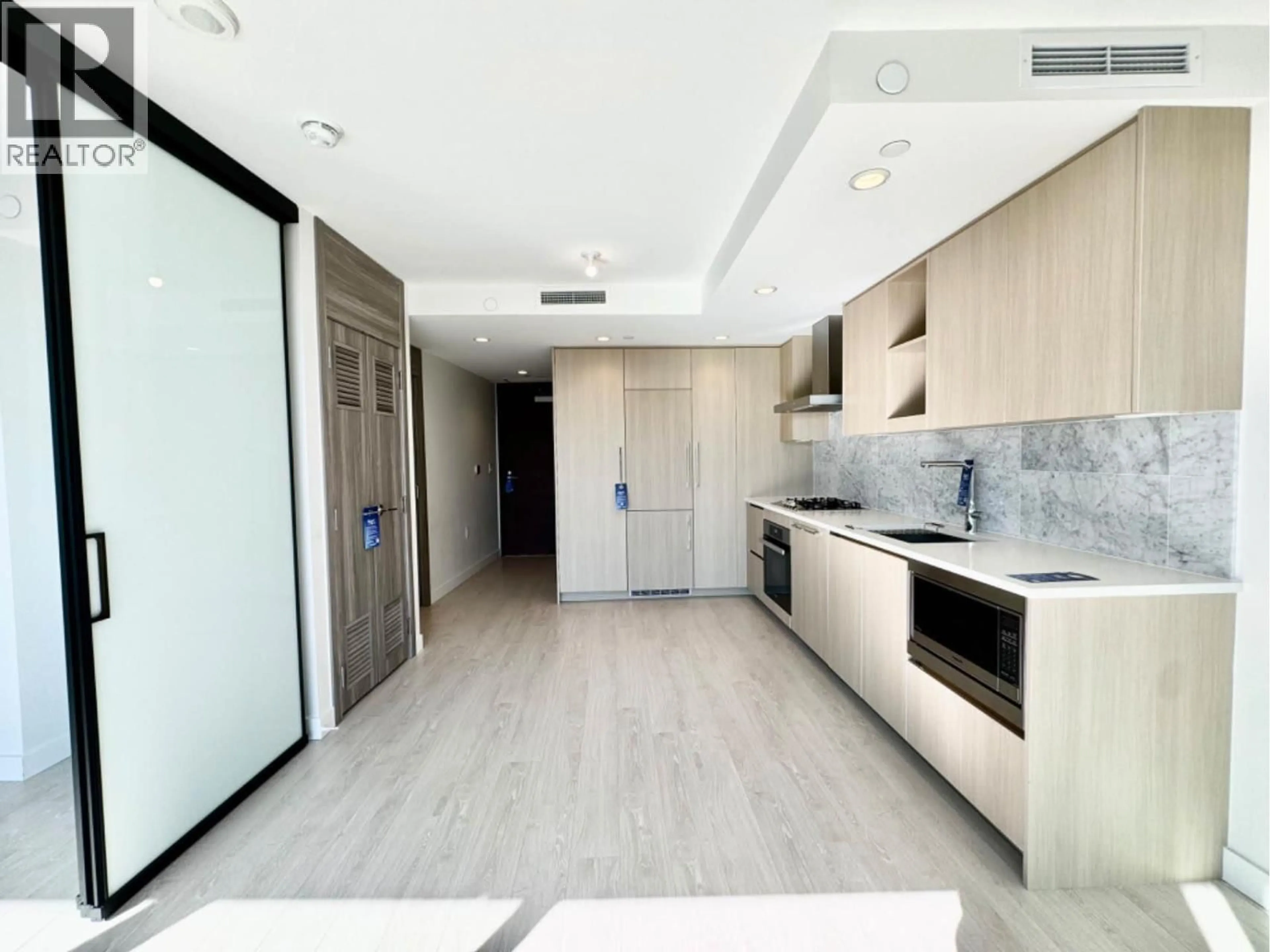 Unknown for 1318 - 1768 COOK STREET, Vancouver British Columbia V5Y0N3