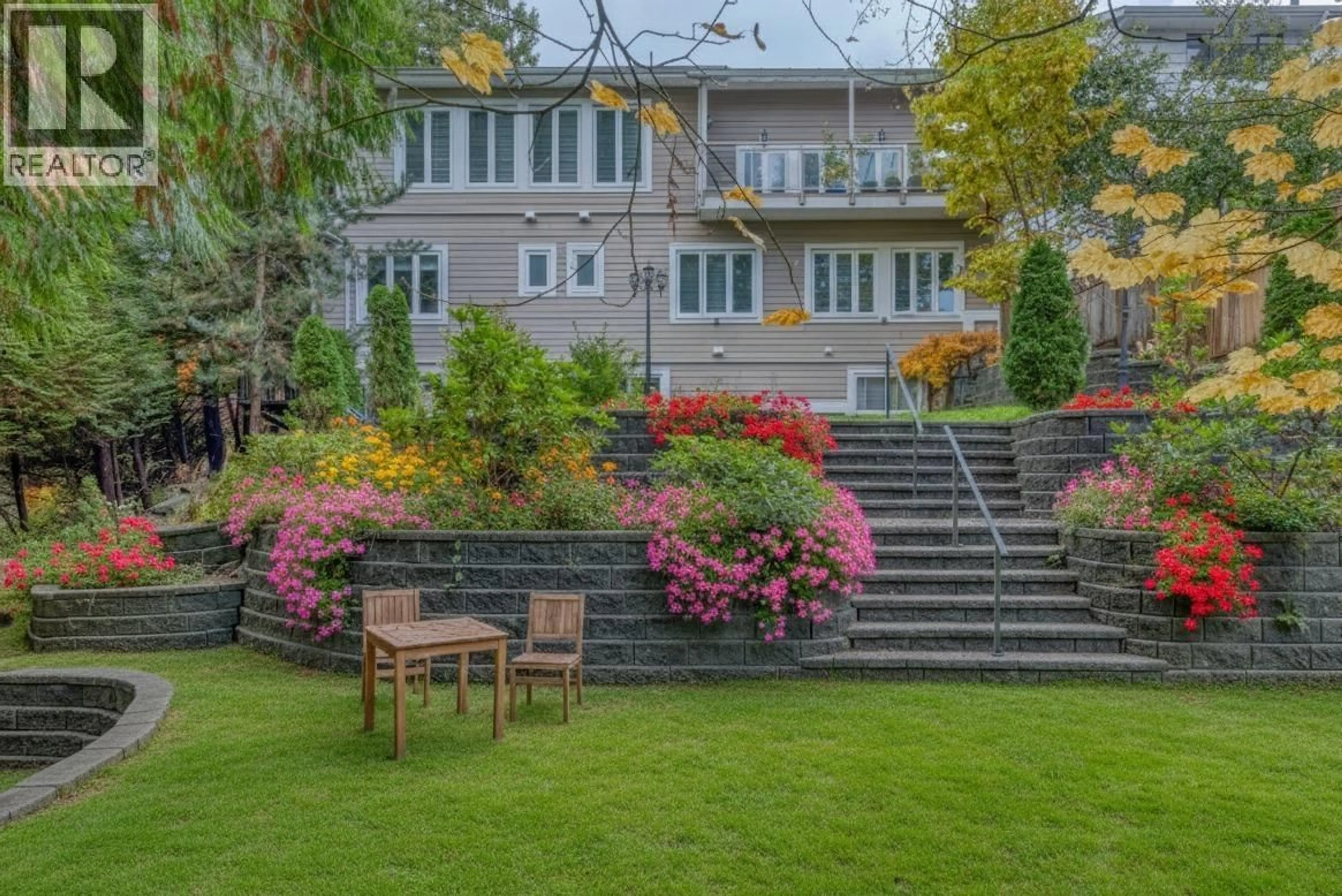 Patio, unknown for 1041 PROSPECT AVENUE, North Vancouver British Columbia V7R2M6