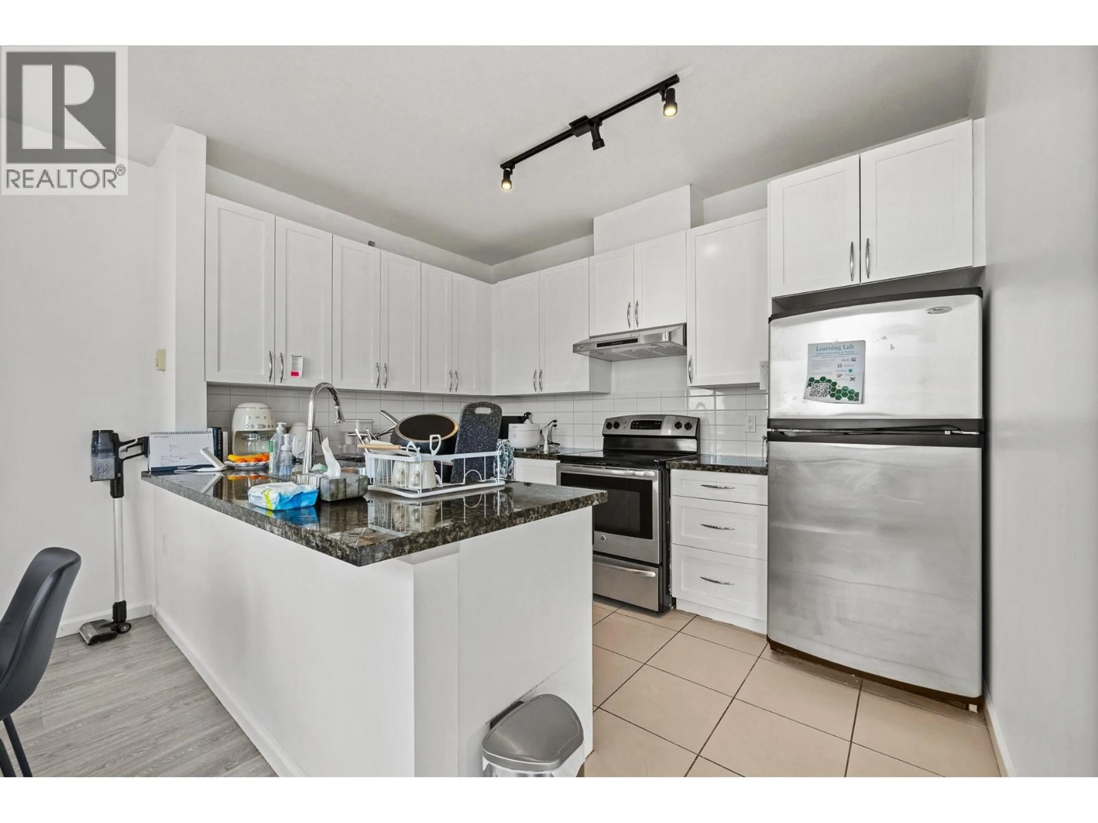 Standard kitchen, ceramic/tile floor for 1802 - 6823 STATION HILL DRIVE, Burnaby British Columbia V3N0A9
