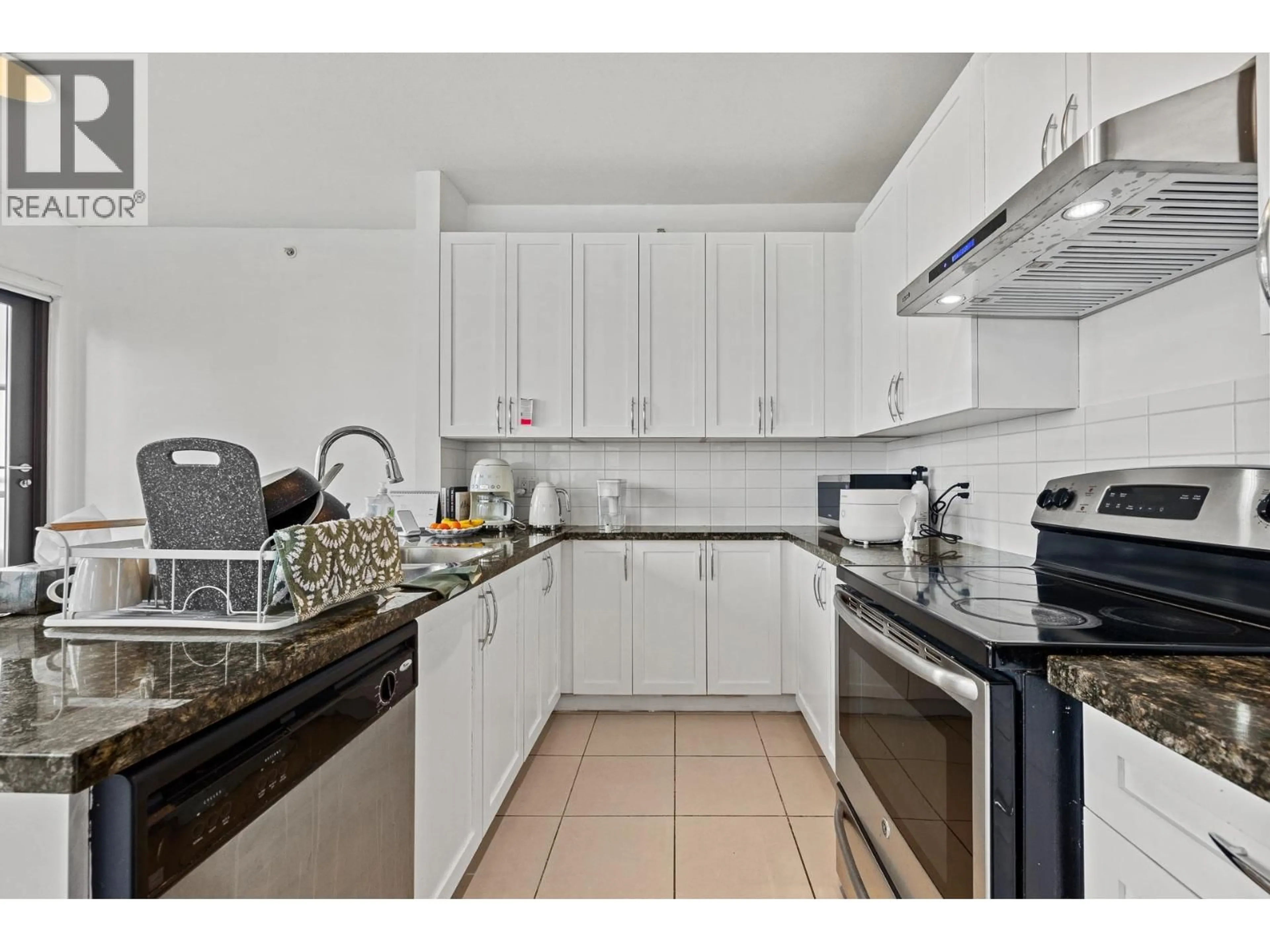 Standard kitchen, ceramic/tile floor for 1802 - 6823 STATION HILL DRIVE, Burnaby British Columbia V3N0A9