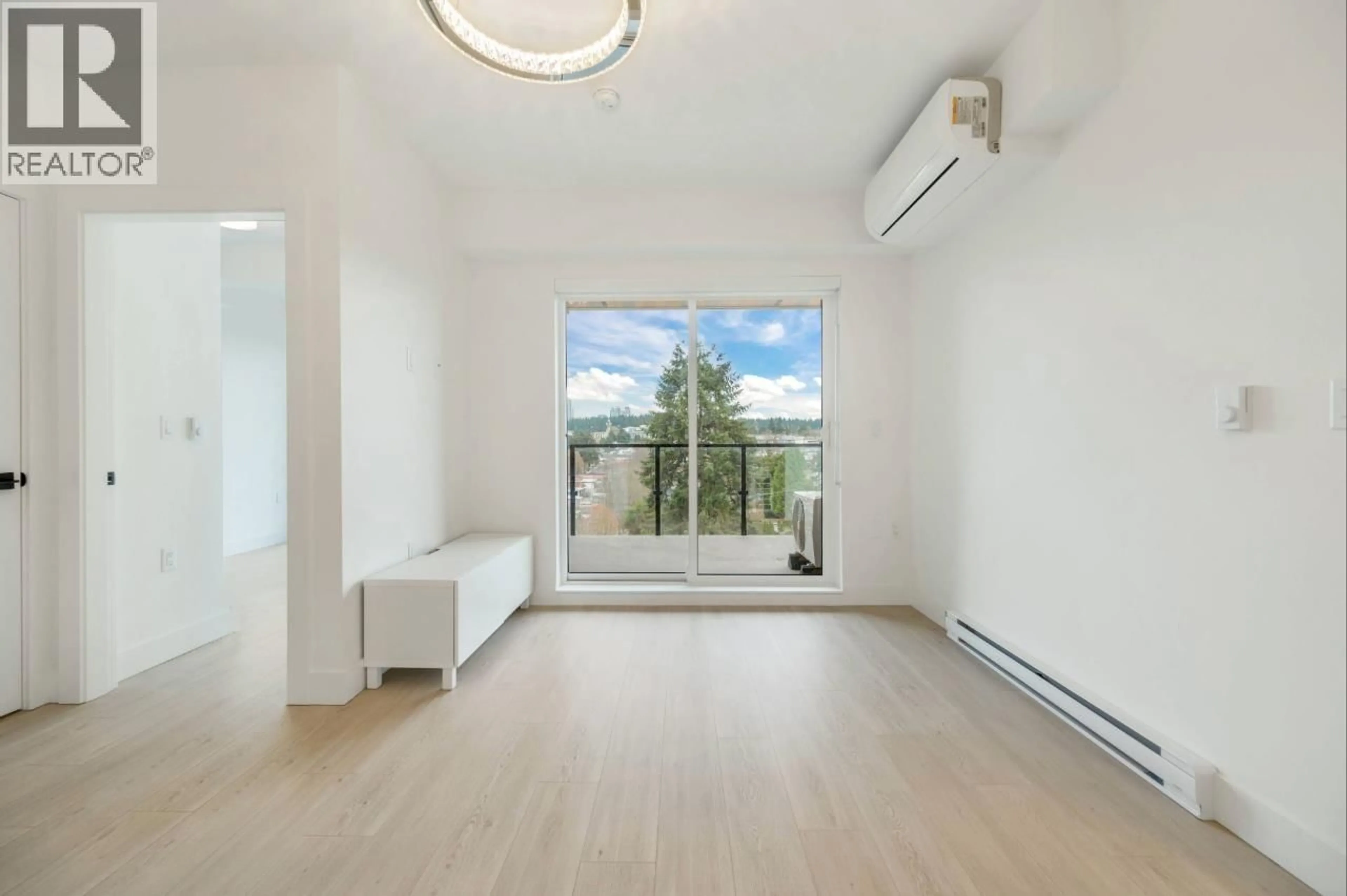 A pic of a room for 601 - 5399 JOYCE STREET, Vancouver British Columbia V5R4H3