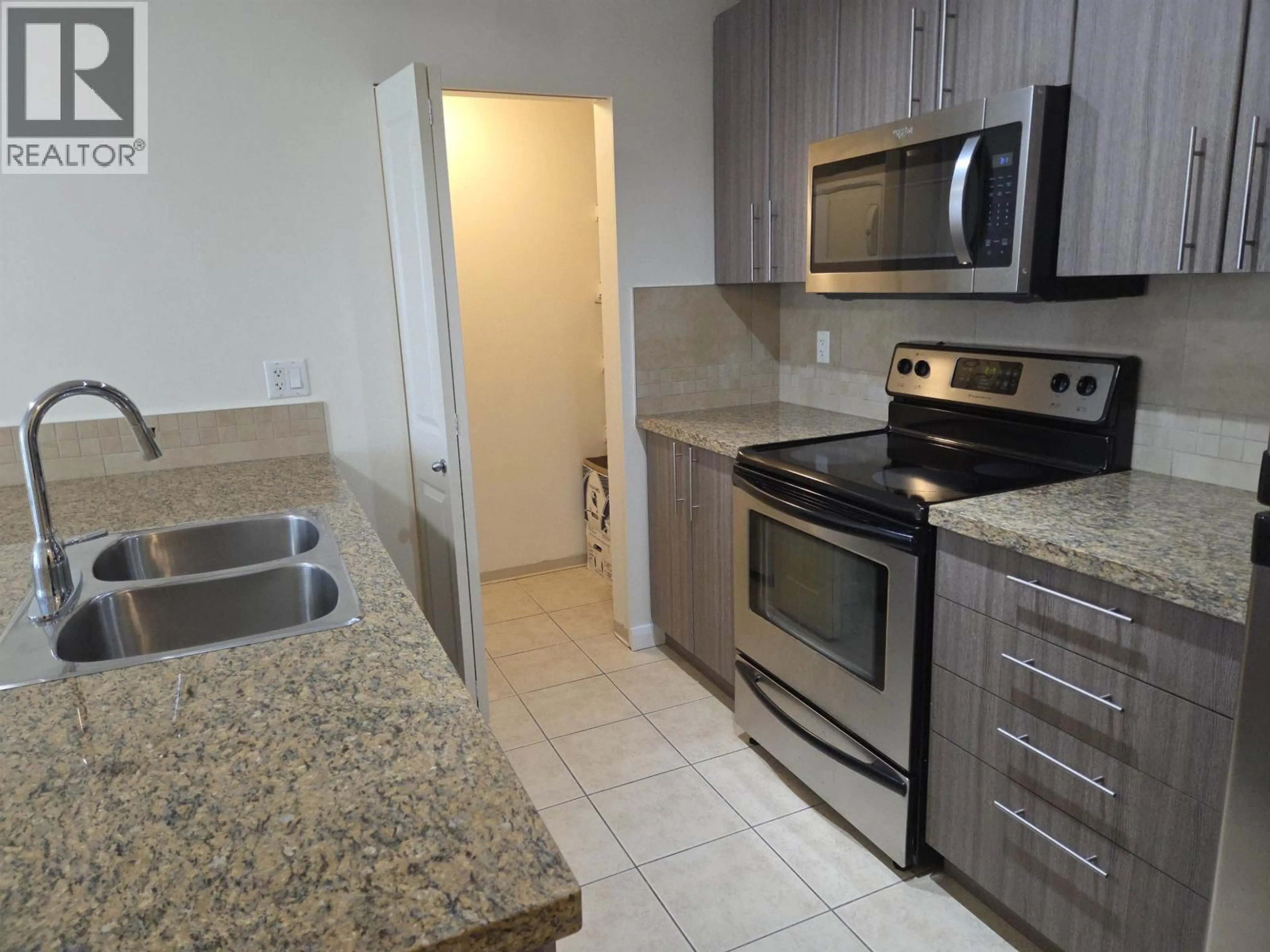 Standard kitchen, unknown for 1005 - 898 CARNARVON STREET, New Westminster British Columbia V3M0C3