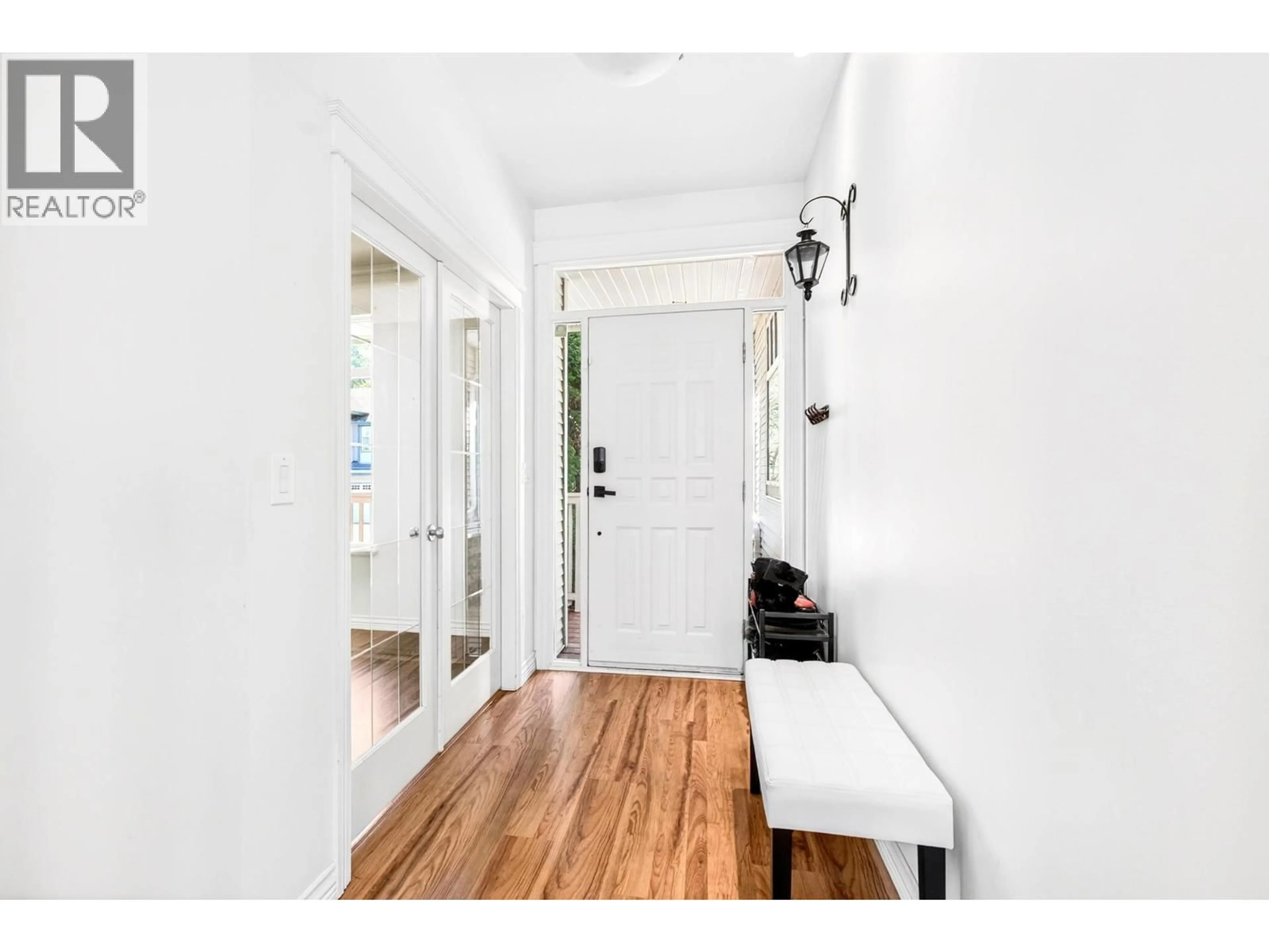 Indoor entryway for 13380 MCCAULEY CRESCENT, Maple Ridge British Columbia V4R2V2