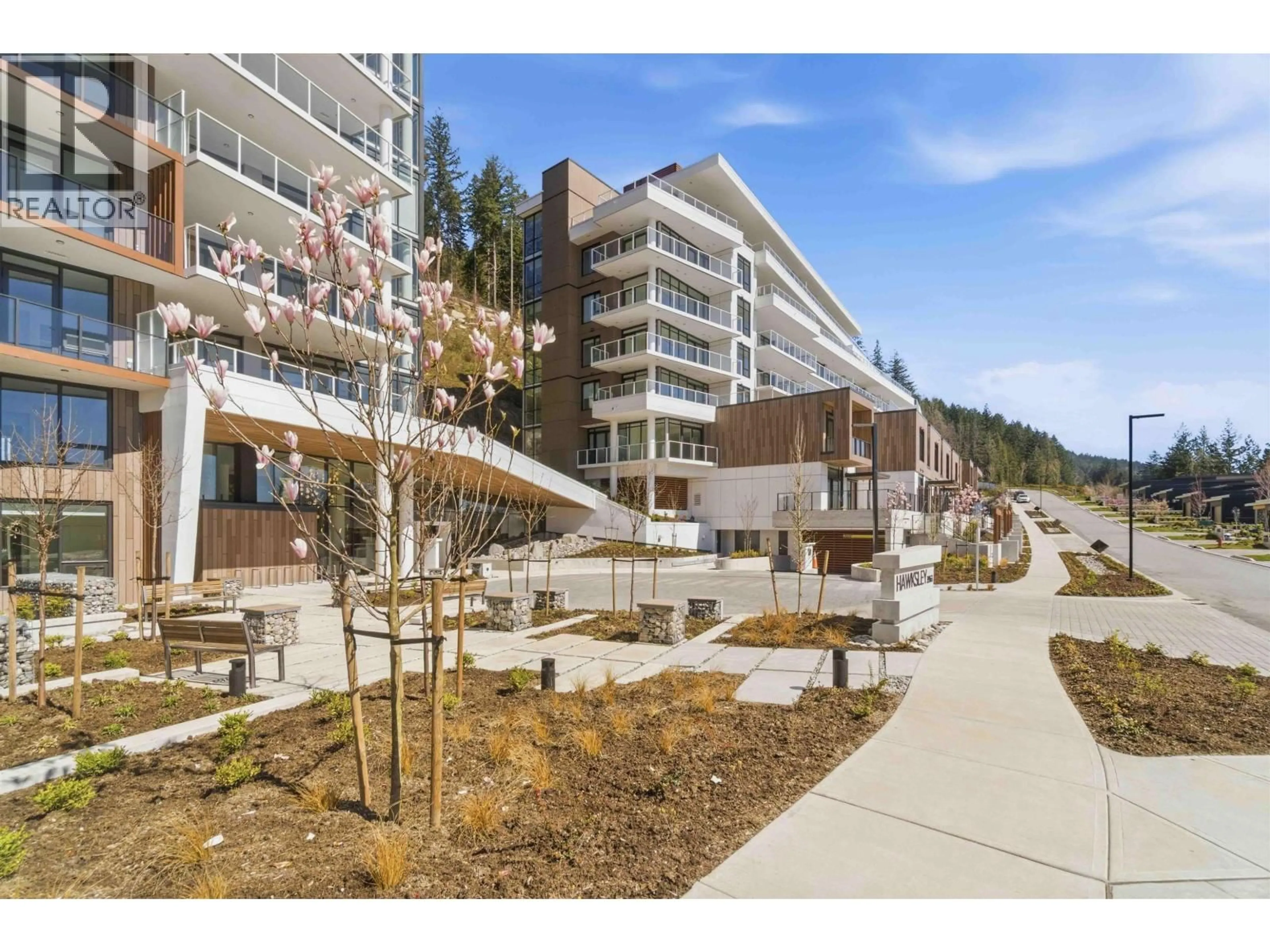 Patio, mountain view for 608 - 3963 UPLANDS WAY, Vancouver British Columbia V7S0B6
